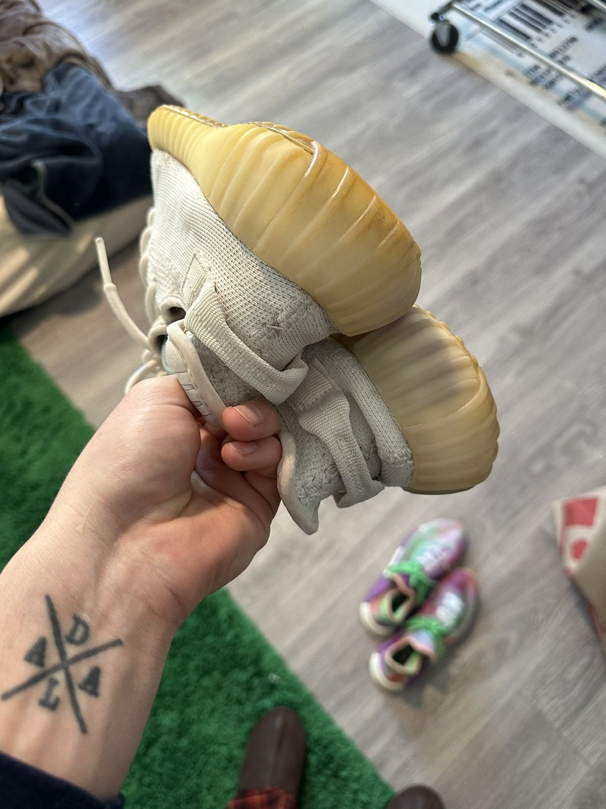 Adidas Yeezy 350 Size US 8.5 / IT 38.5 - 7 Thumbnail