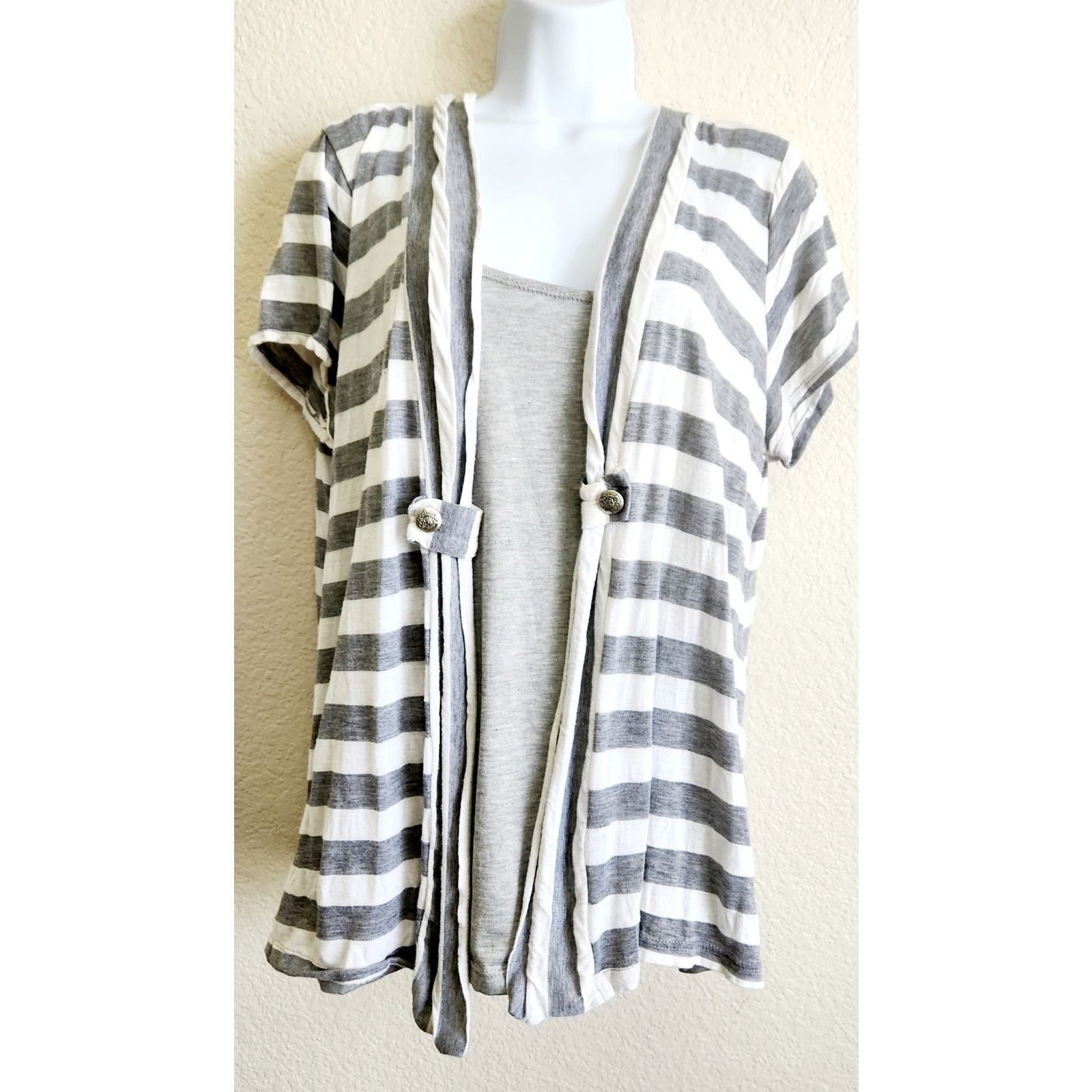 Other Lavish Plus Gray White Striped Top 2X Plus Lightweight Soft Size XXL / US 16-18 / IT 52-54 - 1 Thumbnail