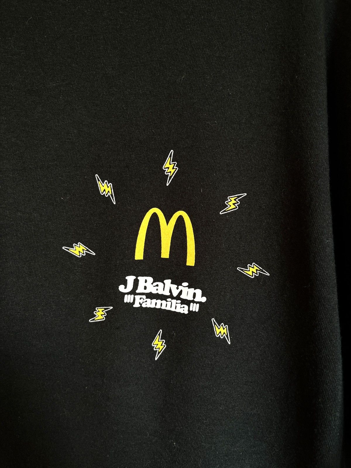 J Balvin T shirt J balvin x Mcdonald’s “Familia” Size US XL / EU 56 / 4 - 2 Thumbnail