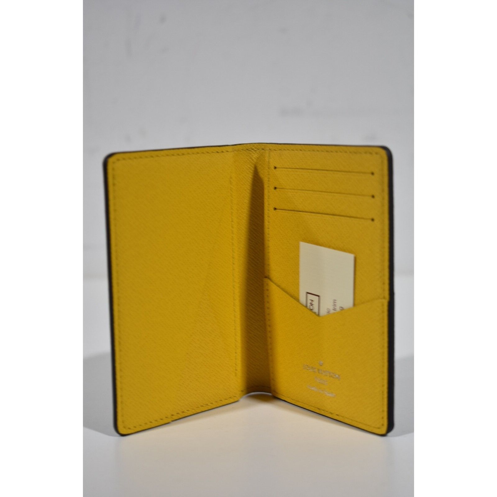 Louis Vuitton Louis Vuitton Label Savan Yellow Pocket Organizer Wallet Size ONE SIZE - 8 Thumbnail