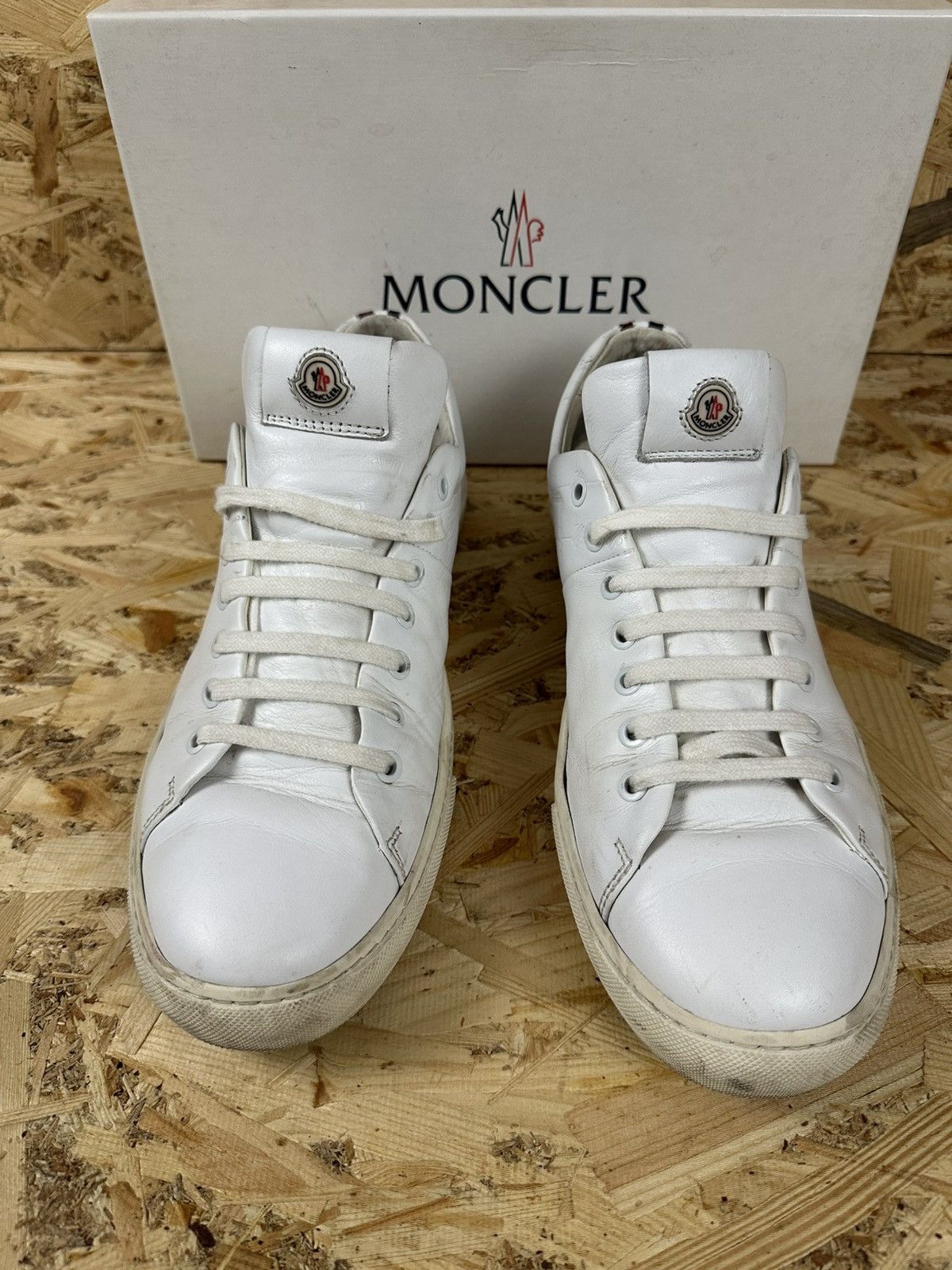 Moncler sneakers size 11 US/44 IT white