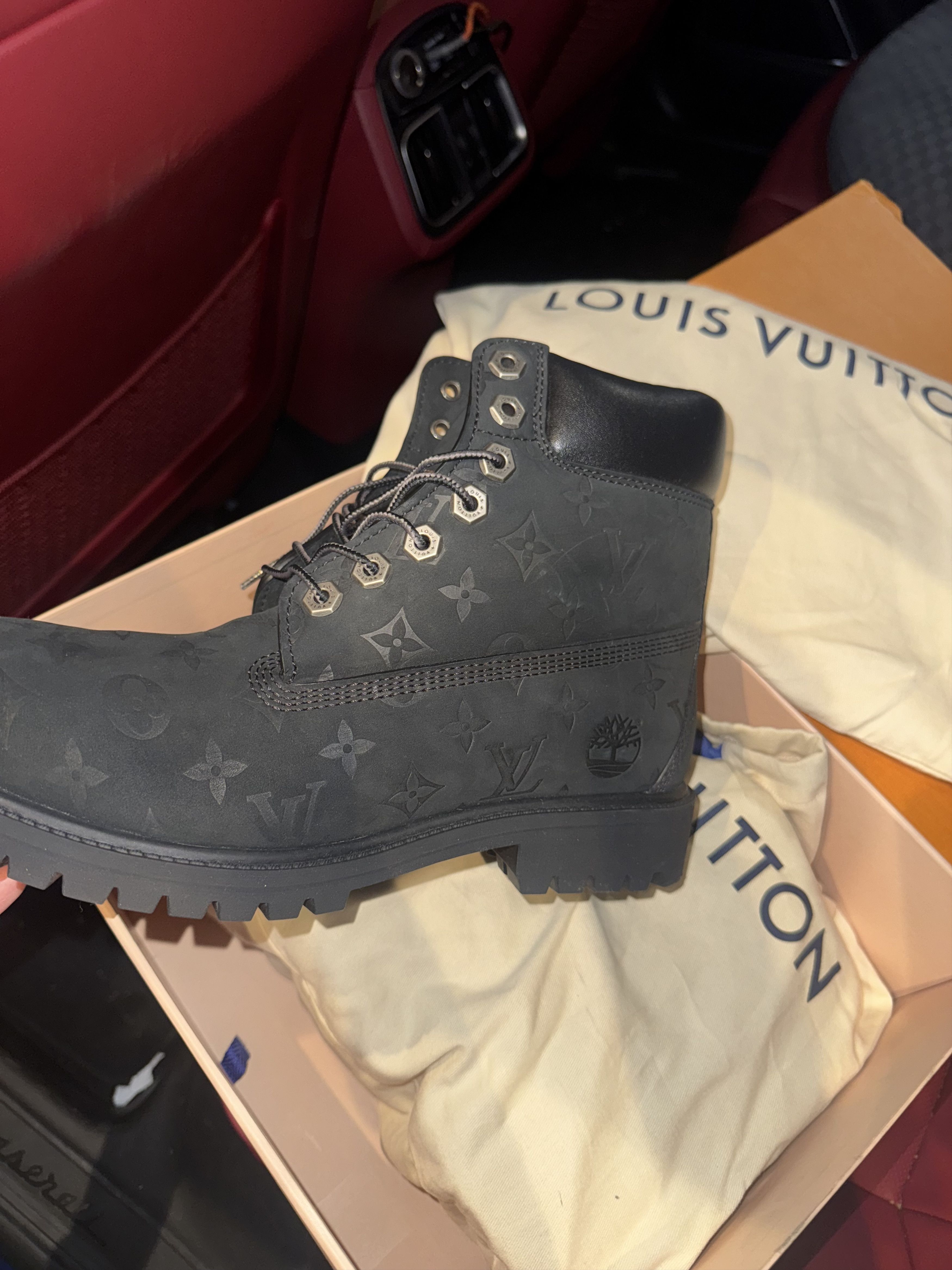 Louis Vuitton Timberland Louis Vuitton Size US 10 / EU 43 - 1 Thumbnail