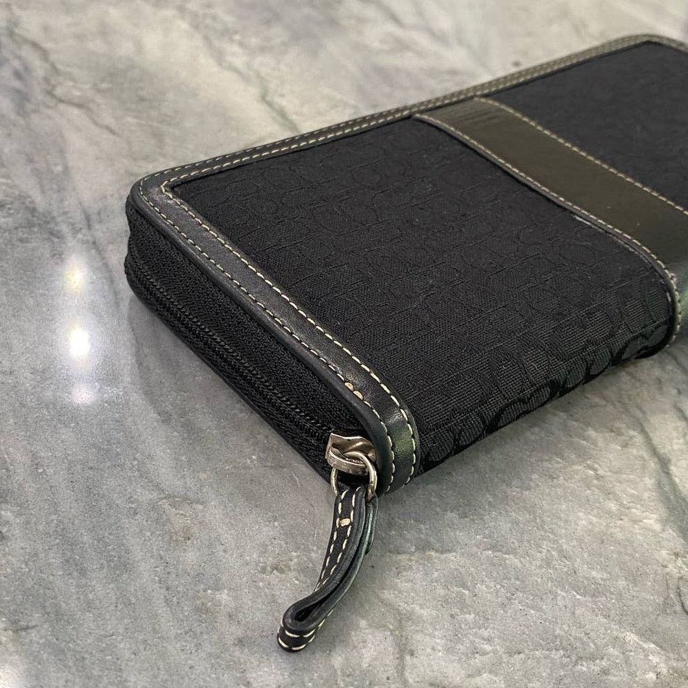 Coach EUC COACH LONG BLACK SIGNATURE WALLET Size ONE SIZE - 3 Thumbnail