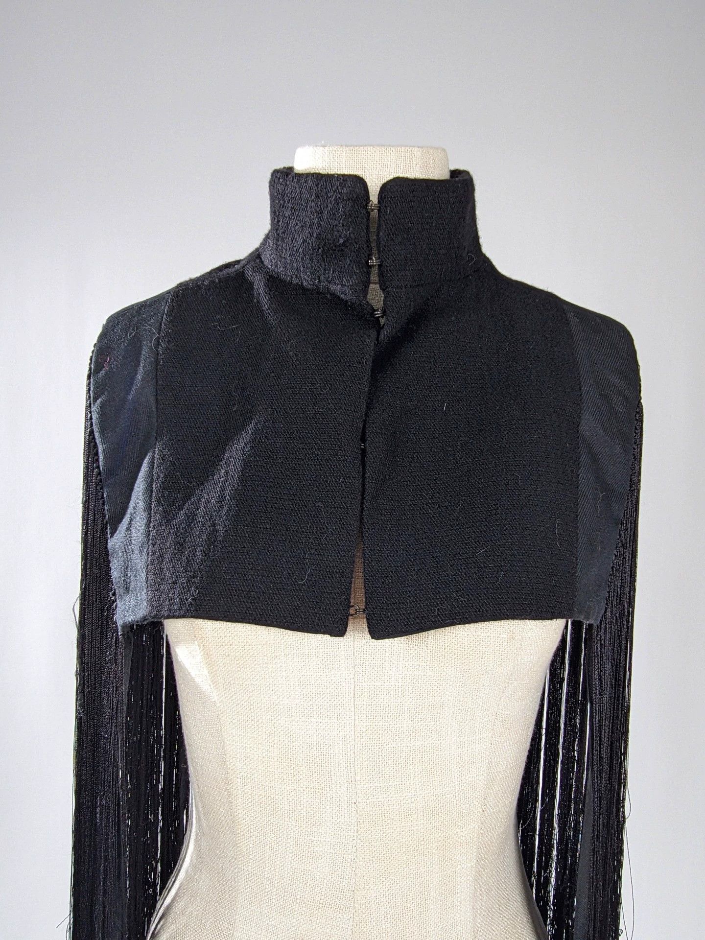 Ann Demeulemeester Ann demeulemeester Women's Fringed Shawl Coat Size XS / US 0-2 / IT 36-38 - 4 Thumbnail