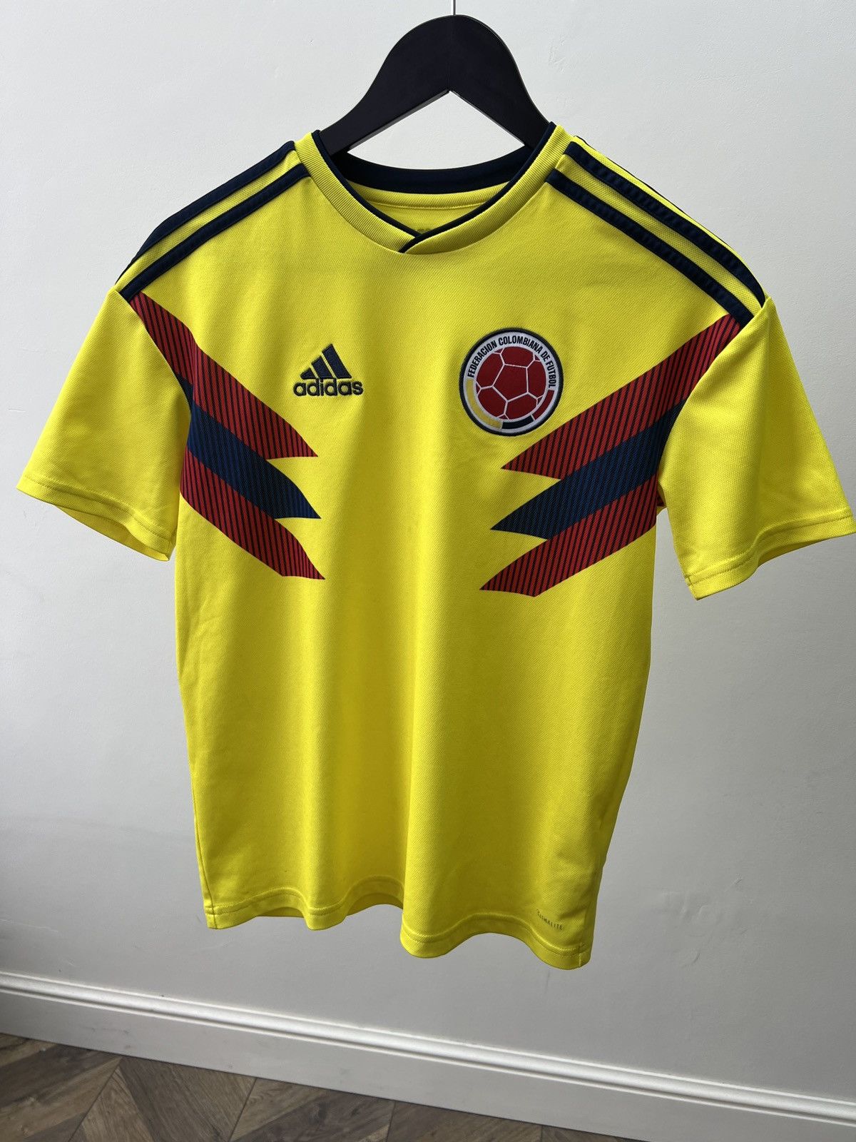Adidas Colombia 2018 World Cup Home Kids Jersey Adidas Size US XXS / EU 40 - 3 Thumbnail