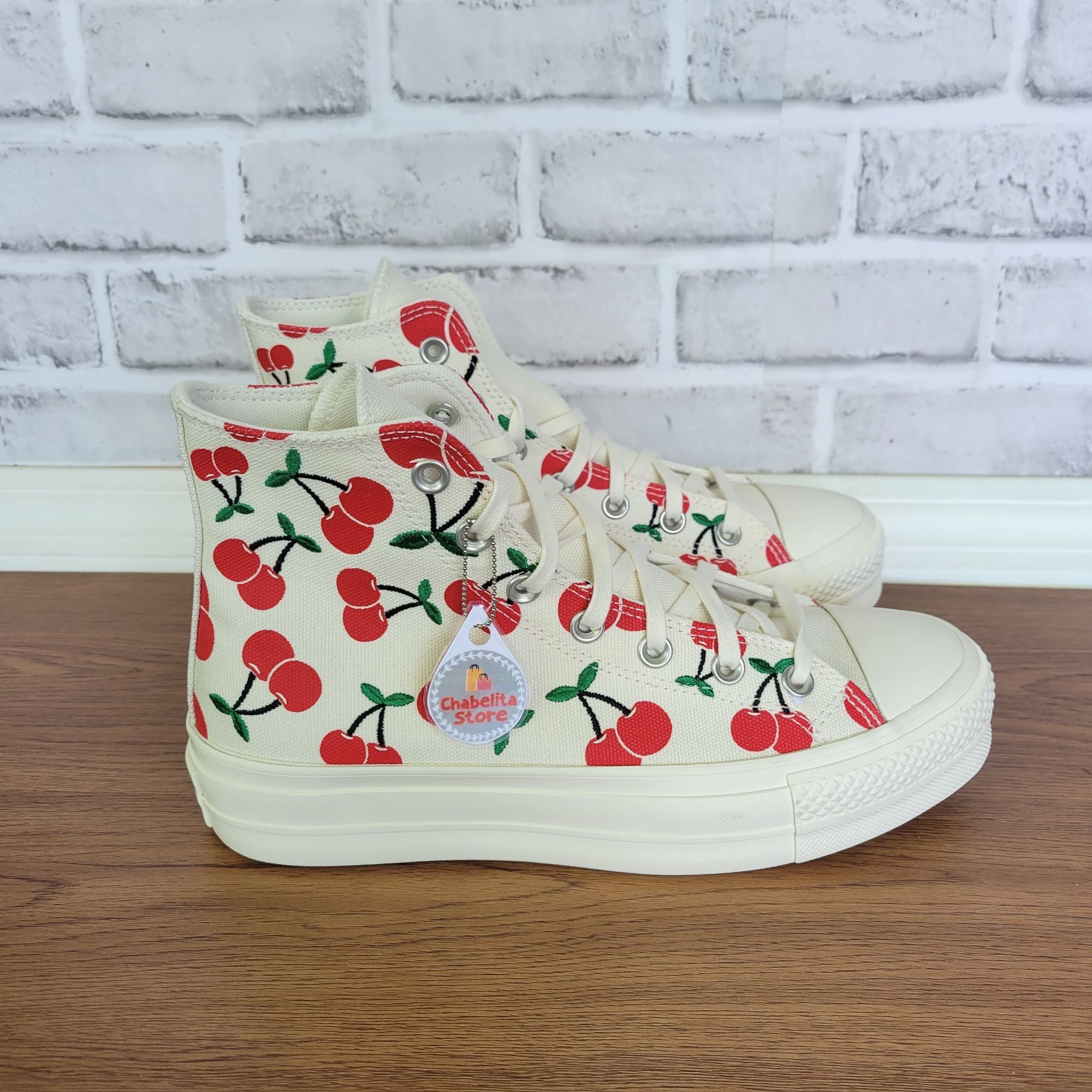 ✨Converse Chuck Taylor All Star Lift Platform Sz 7 Womens Sh