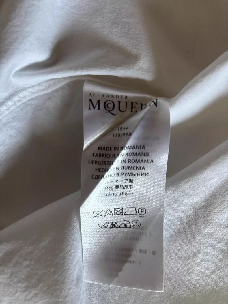 Alexander McQueen Alexander McQUEEN Authentic white shirt with iconic design. Size US L / EU 52-54 / 3 - 3 Thumbnail