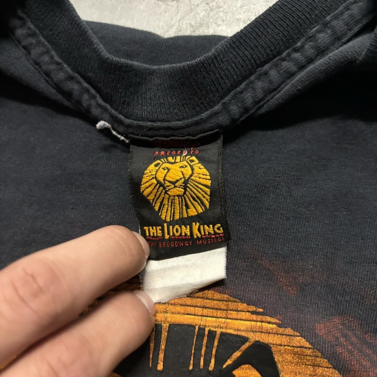 Disney × Vintage Crazy Vintage Y2K/2000s Black Disney The Lion King Promo Graphic Tee! Size US M / EU 48-50 / 2 - 4 Thumbnail