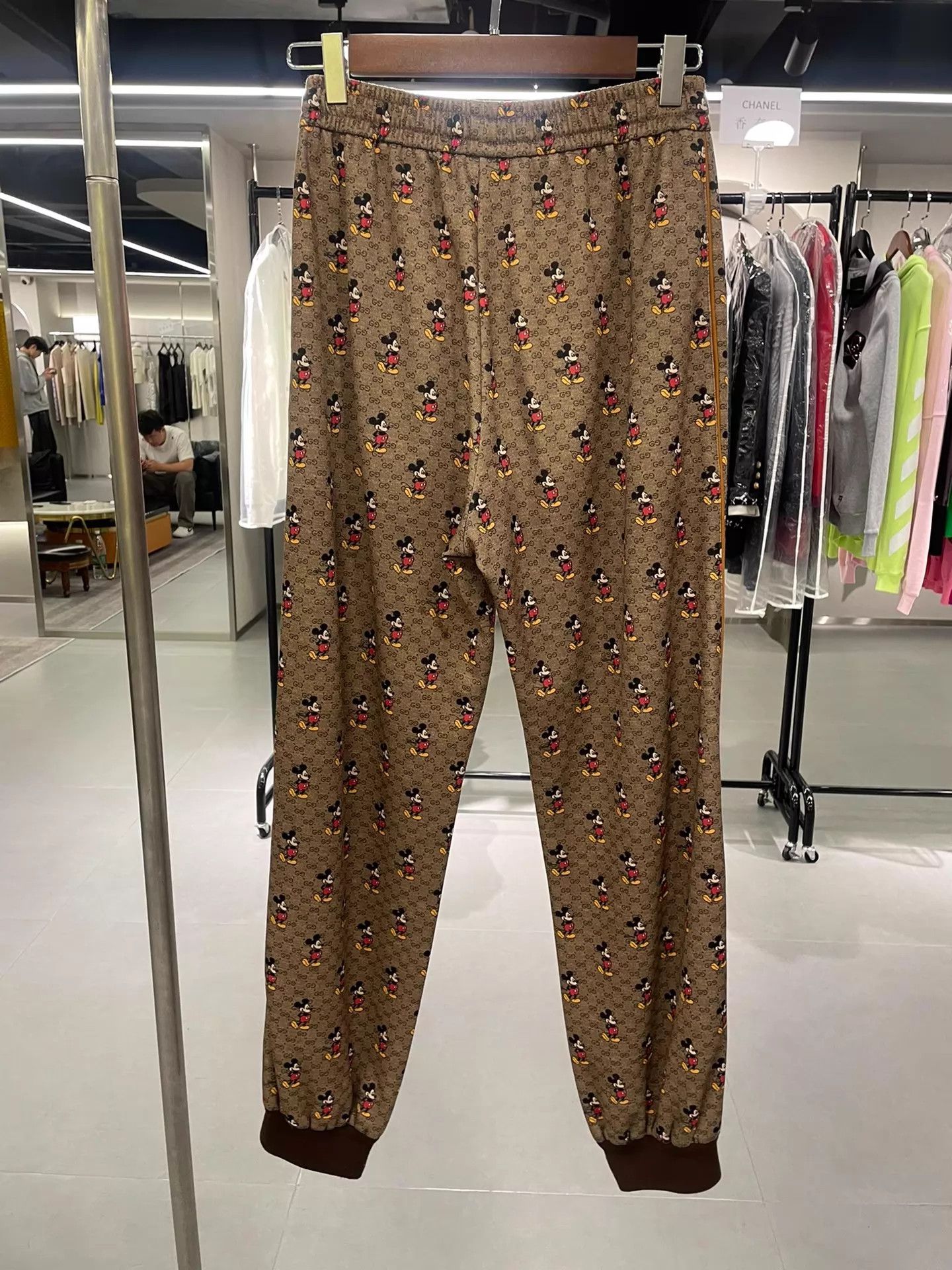 Gucci Gucci x Disney Mickey Print Pants XS Mint Size 25" / US 0 / IT 36 - 3 Thumbnail