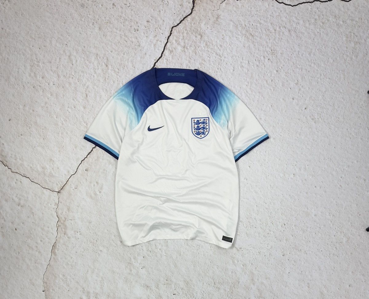 Nike Nike England soccer jersey Size US XL / EU 56 / 4 - 2 Thumbnail