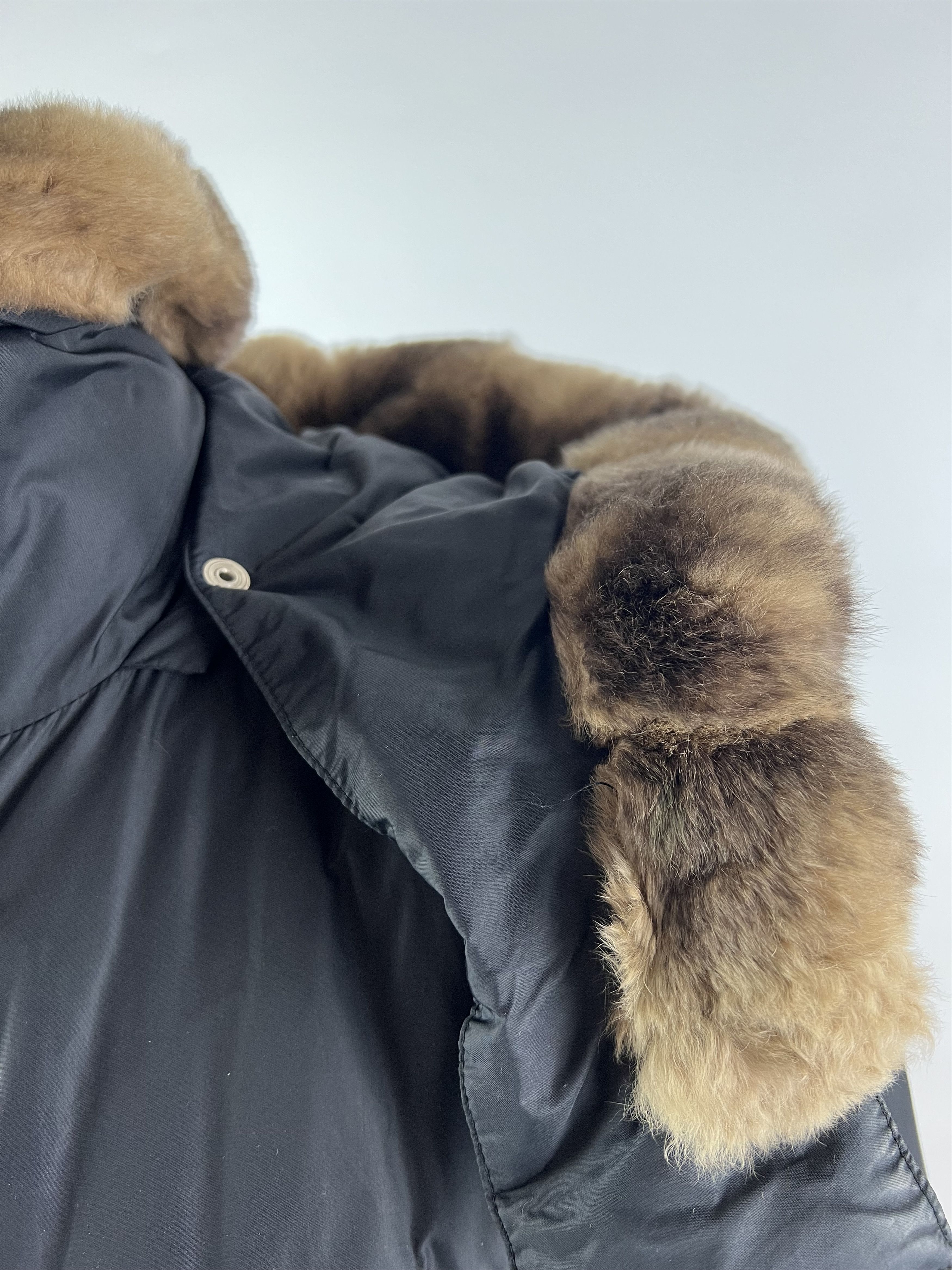 Max Mara × Weekend Max Mara Weekend Max Mara Down Jacket Lapin Rex Leather Decorations Size M / US 6-8 / IT 42-44 - 7 Thumbnail