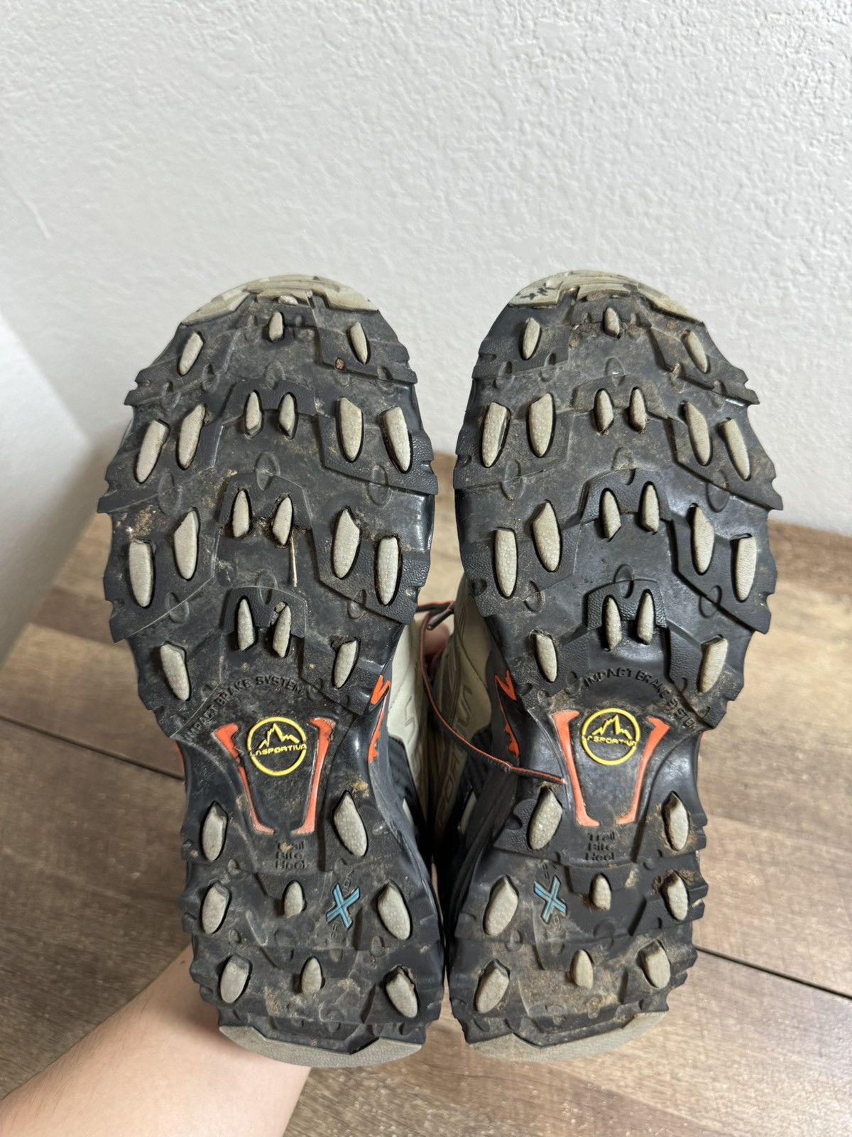 La Sportiva La Sportiva Ultra Raptor II Mid GTX Size Women’s 9 Wide Size US 9 / IT 39 - 6 Thumbnail