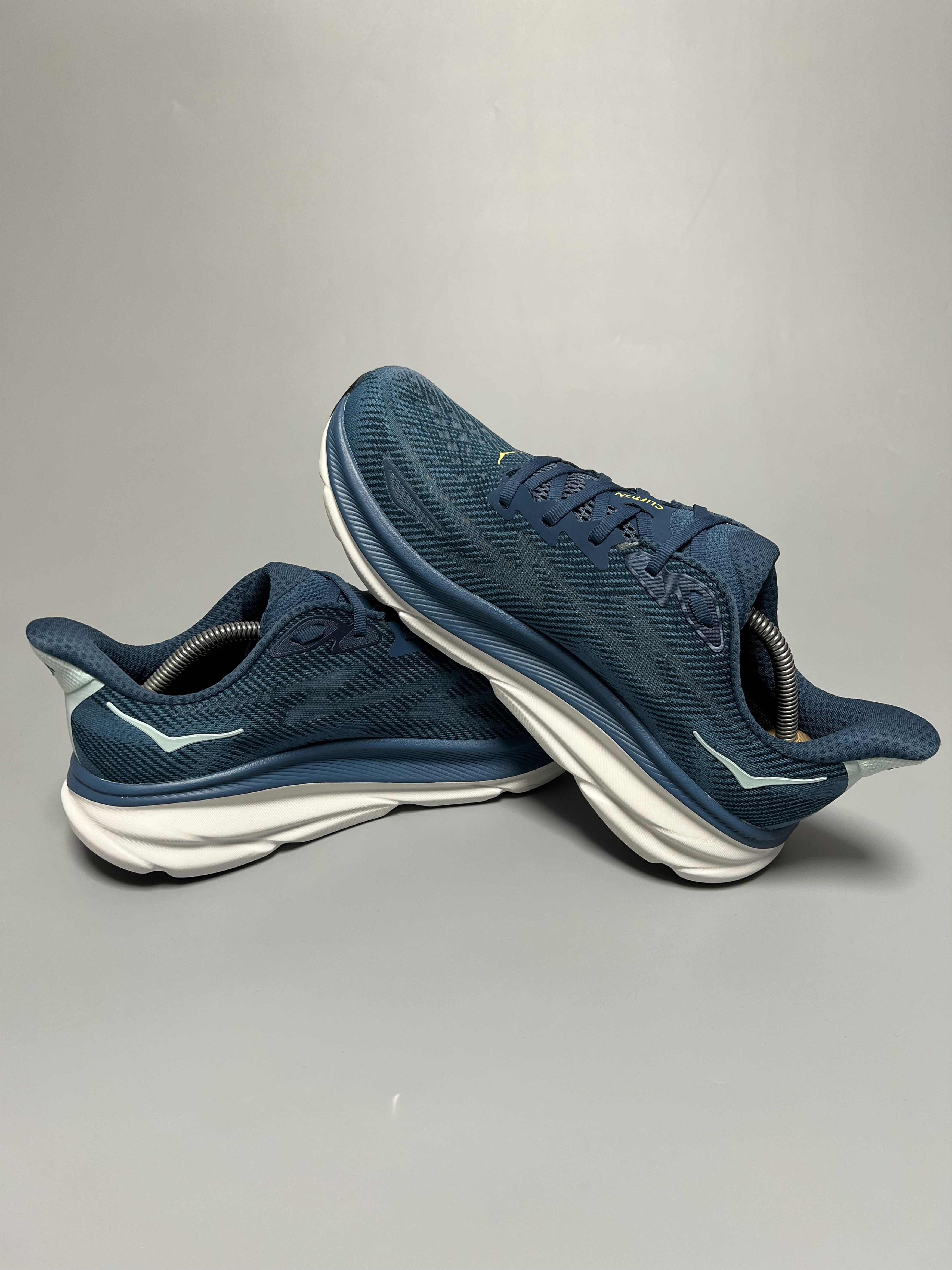 Hoka 9.5D Hoka One One Clifton 9 Running Shoes Walking Gym Size US 9.5 / EU 42-43 - 5 Thumbnail