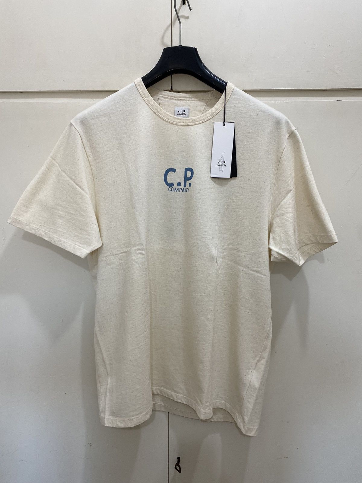 C.P. Company CP Company T-shirt, size XXL, cream new Size US XXL / EU 58 / 5 - 2 Thumbnail