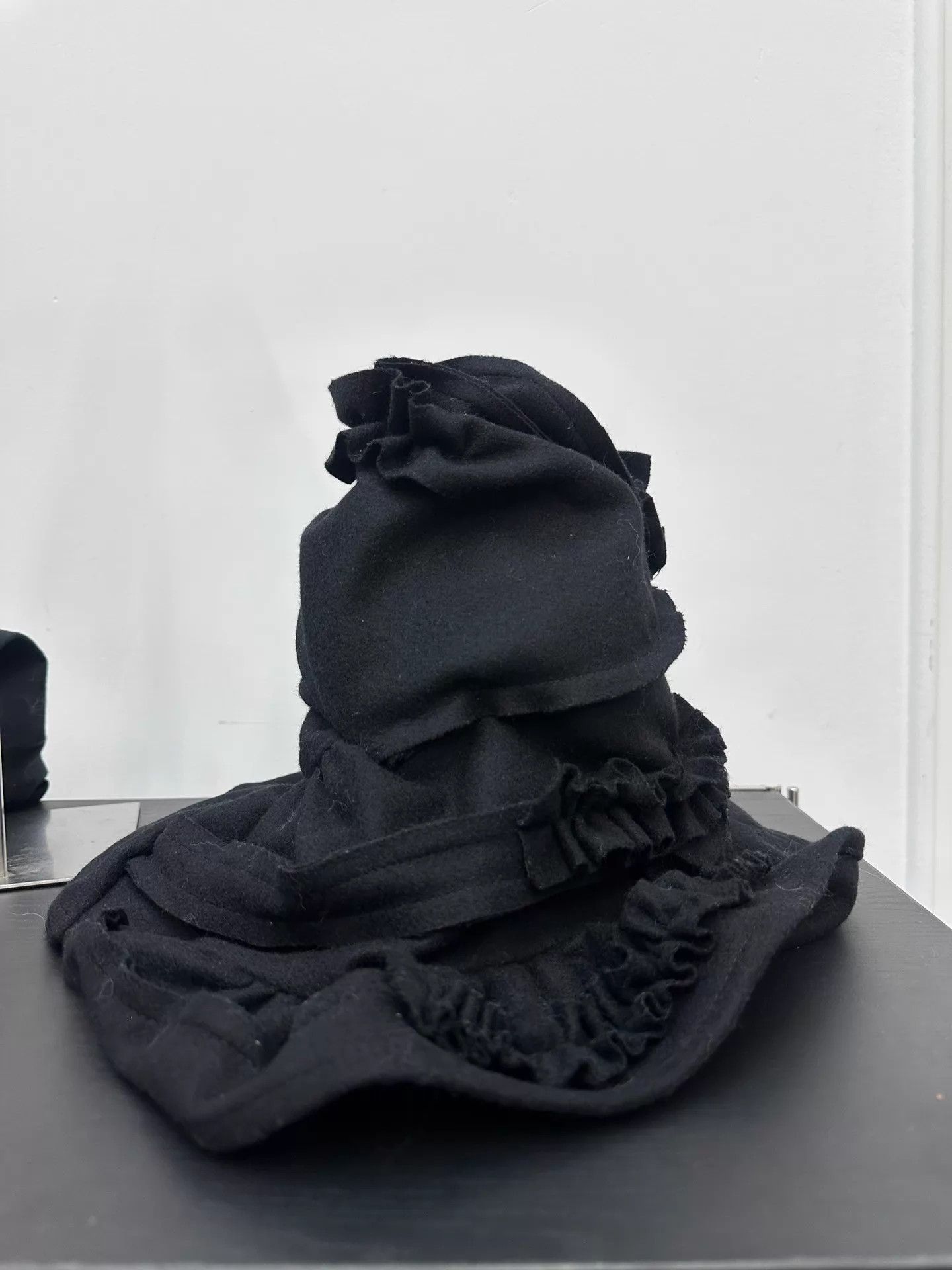 Comme des Garcons Comme des Garcons 2008 Twisted Ruffle Witch Hat Size ONE SIZE - 3 Thumbnail