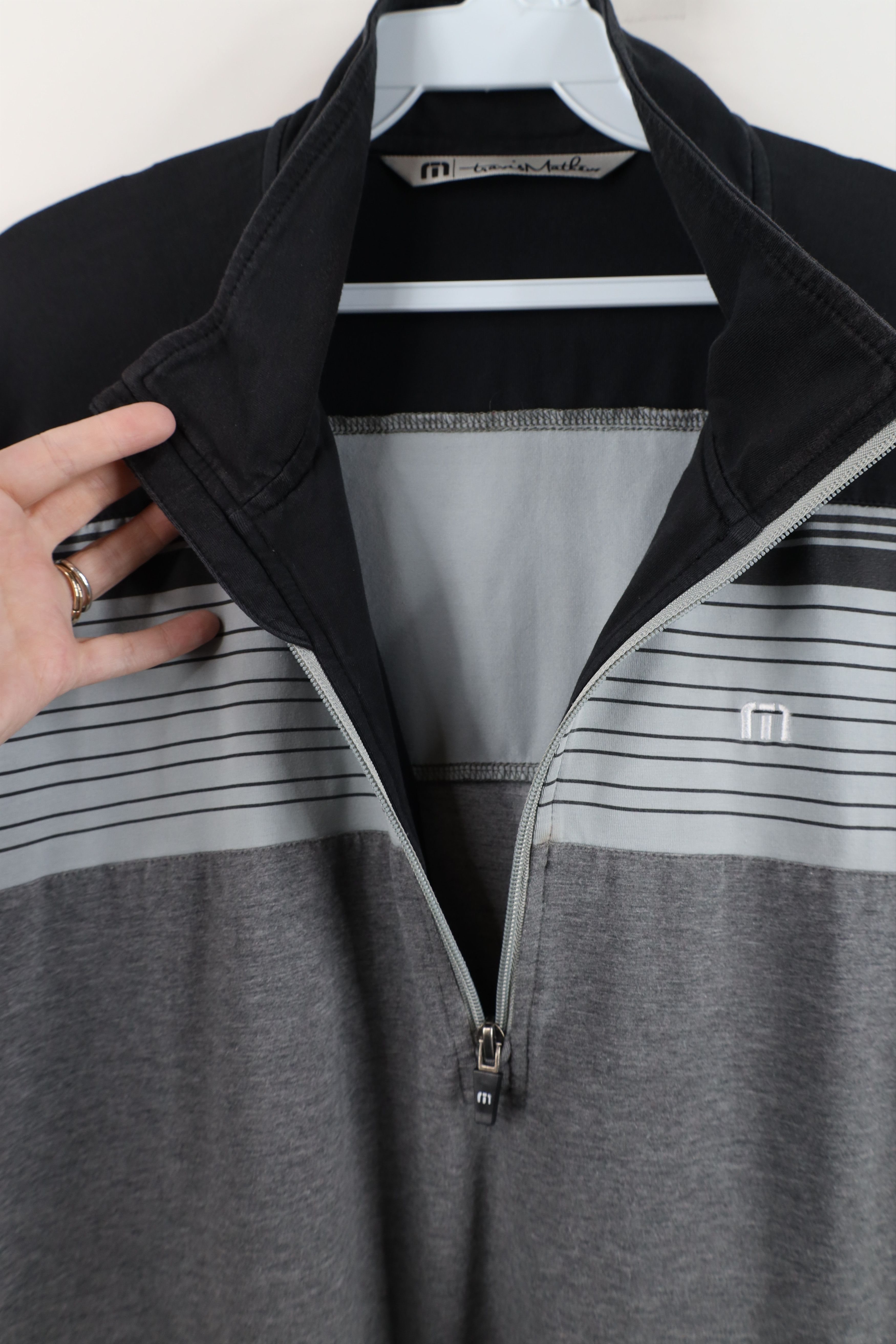TravisMathew Travis Mathew Striped Half Zip Pullover Golf Top Jacket Size US L / EU 52-54 / 3 - 8 Thumbnail