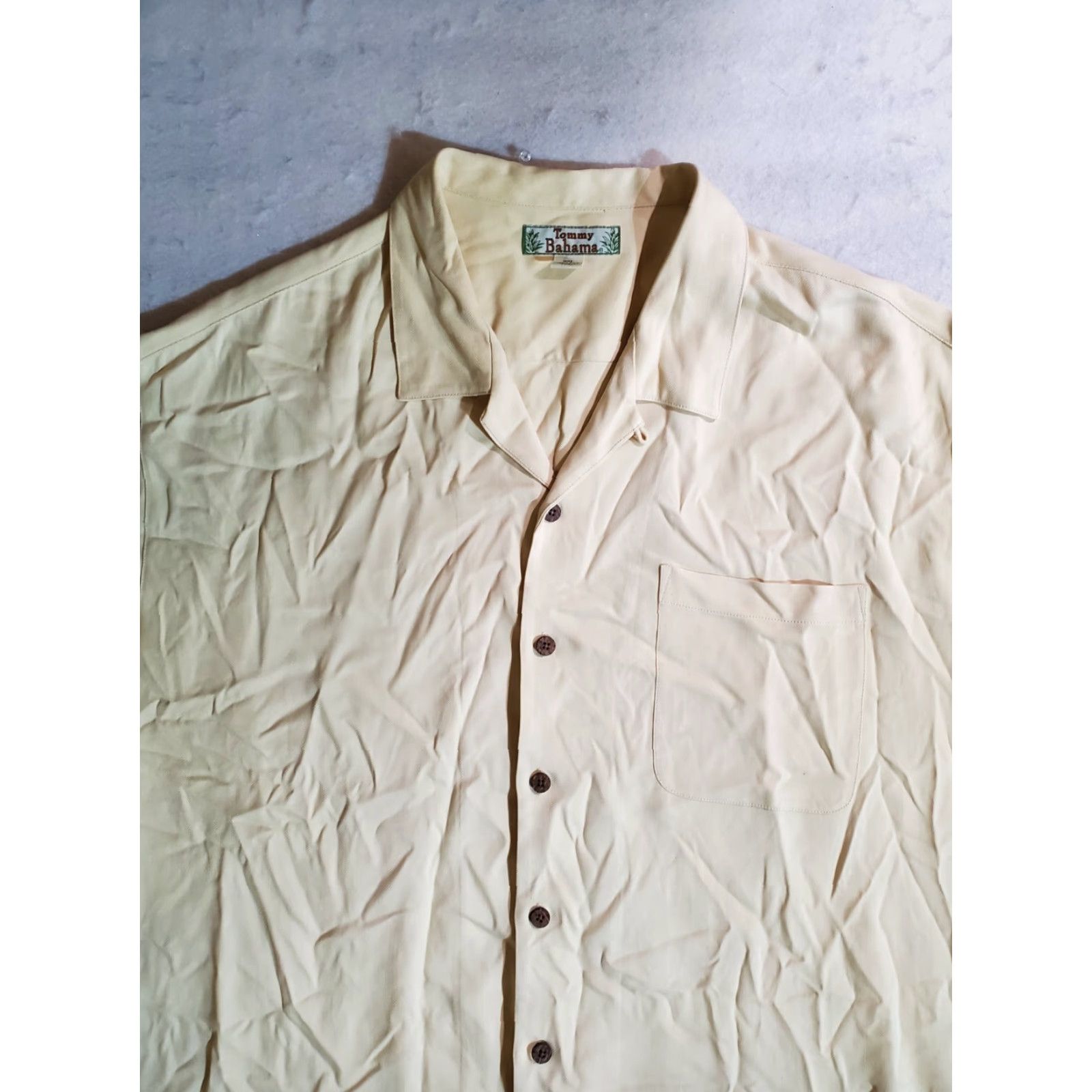 Tommy Bahama Tommy Bahama Button-Up Hawaiian Style Short Sleeve Shirt 100% Silk Mens Sz 2XL Yellow Size US XXL / EU 58 / 5 - 2 Thumbnail