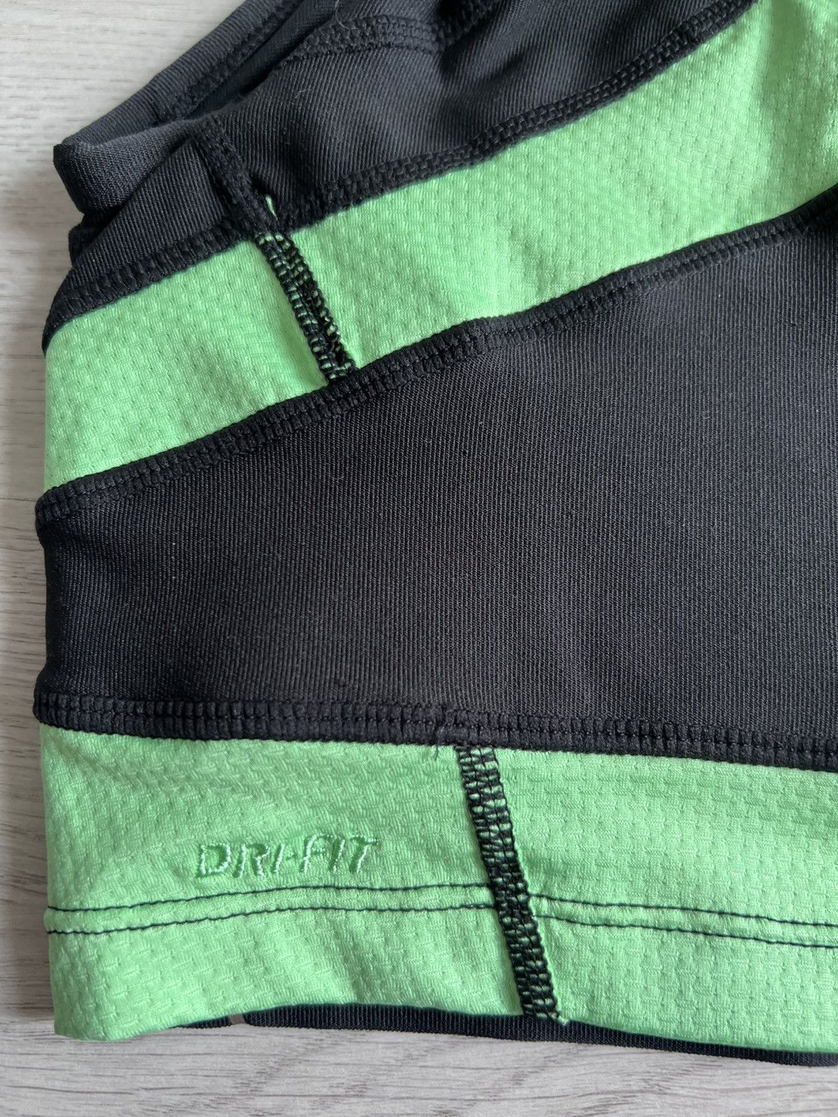 Nike Nike drifit top size xs vintage Size XS / US 0-2 / IT 36-38 - 4 Thumbnail