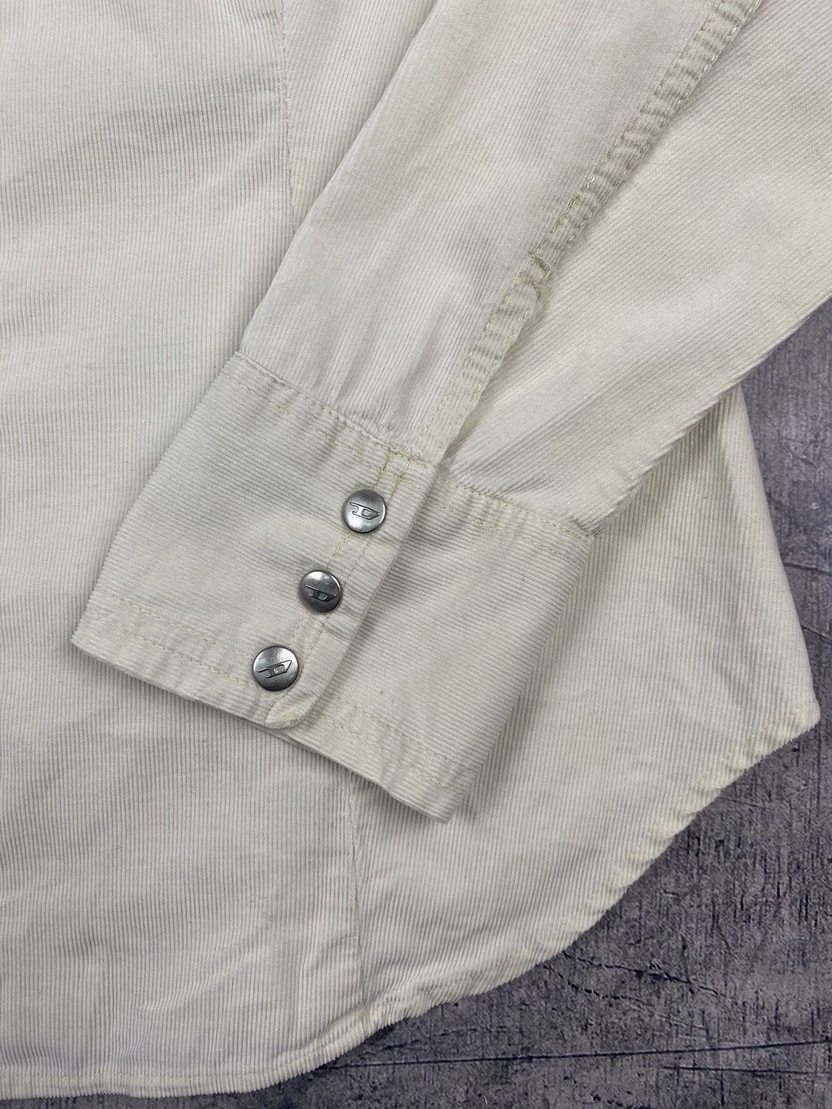 Diesel Vintage Diesel Velvet Button Up Shirt Size M / US 6-8 / IT 42-44 - 5 Thumbnail