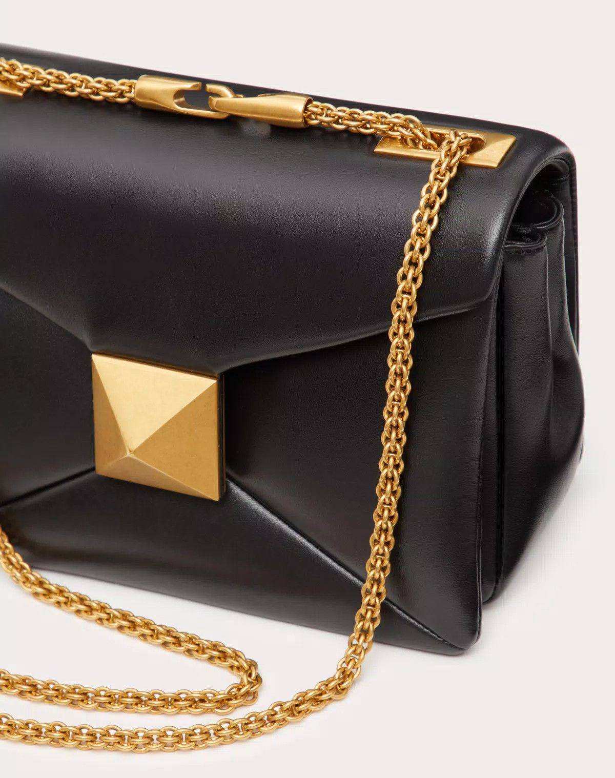 Valentino oc11z0725 Size:OS/One Stud Nappa Bag With Chain in Black Size ONE SIZE - 5 Thumbnail
