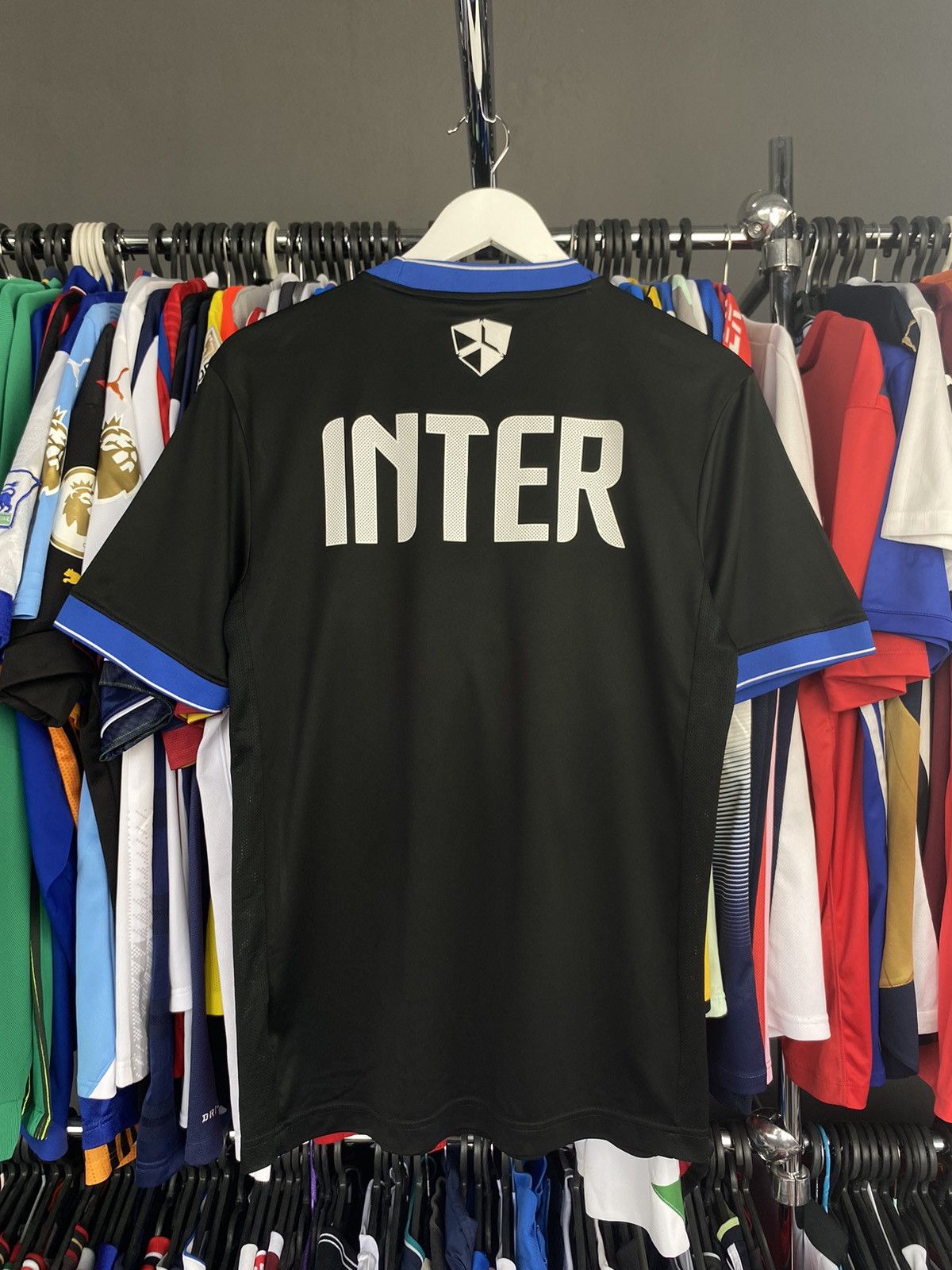 Nike 2011/12 NIKE INTER MILAN SOCCER FOOTBALL JERSEY SHIRT Size US S / EU 44-46 / 1 - 2 Thumbnail