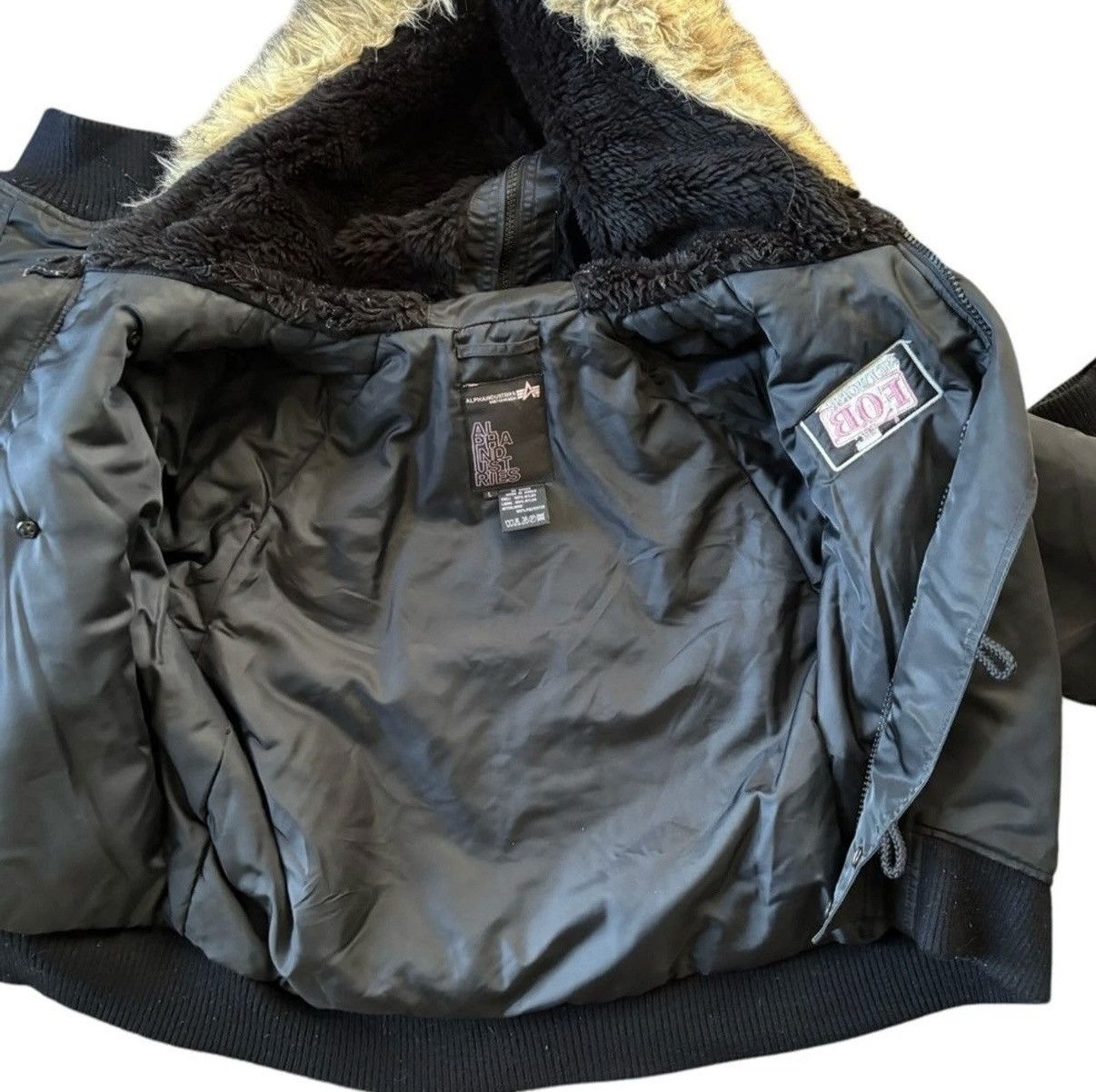 Alpha Industries N-2B Bomber w Fur Hood