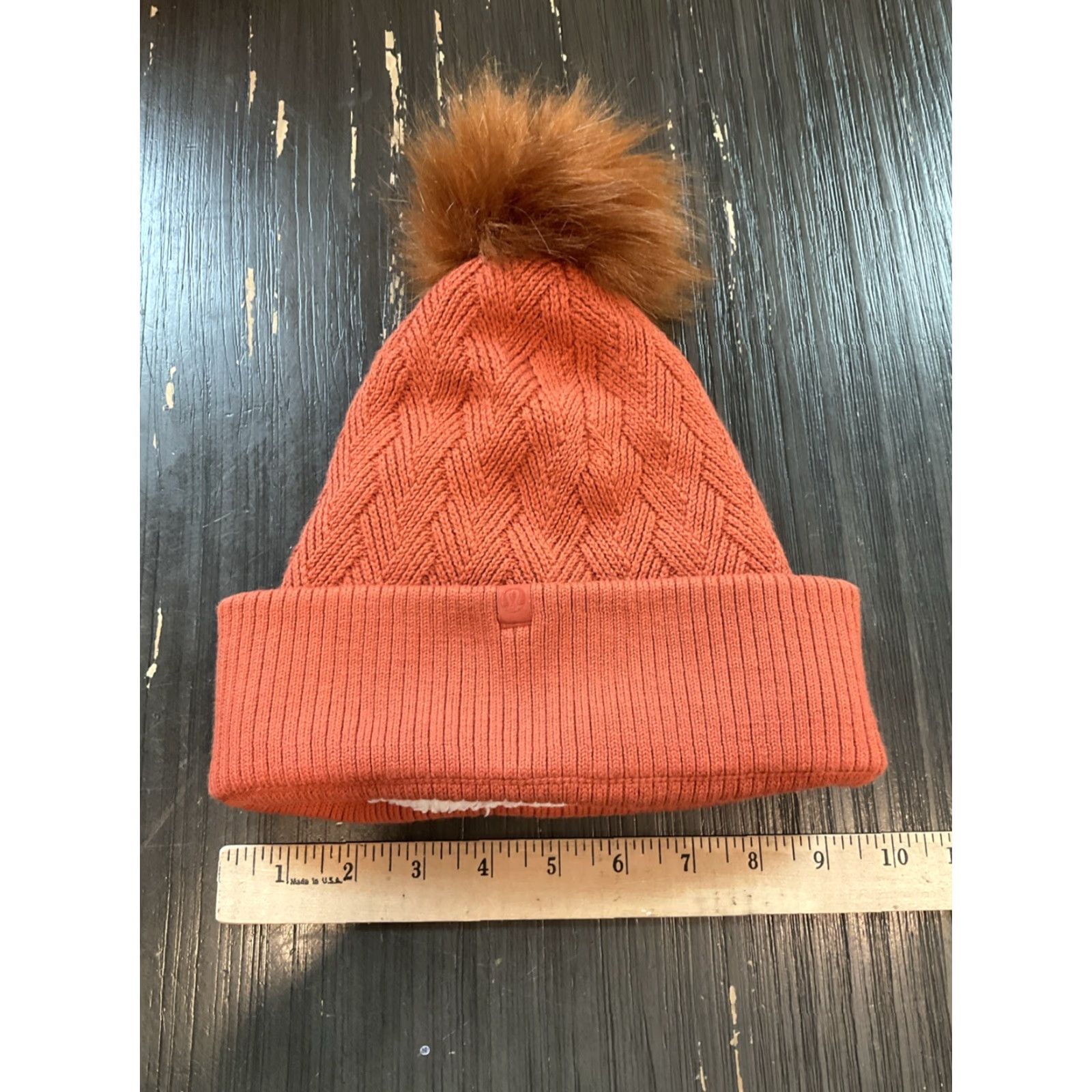 Lululemon Lululemon Women's Chevron Knit Pom Beanie Cassis Wool Blend Orange Size ONE SIZE - 2 Thumbnail