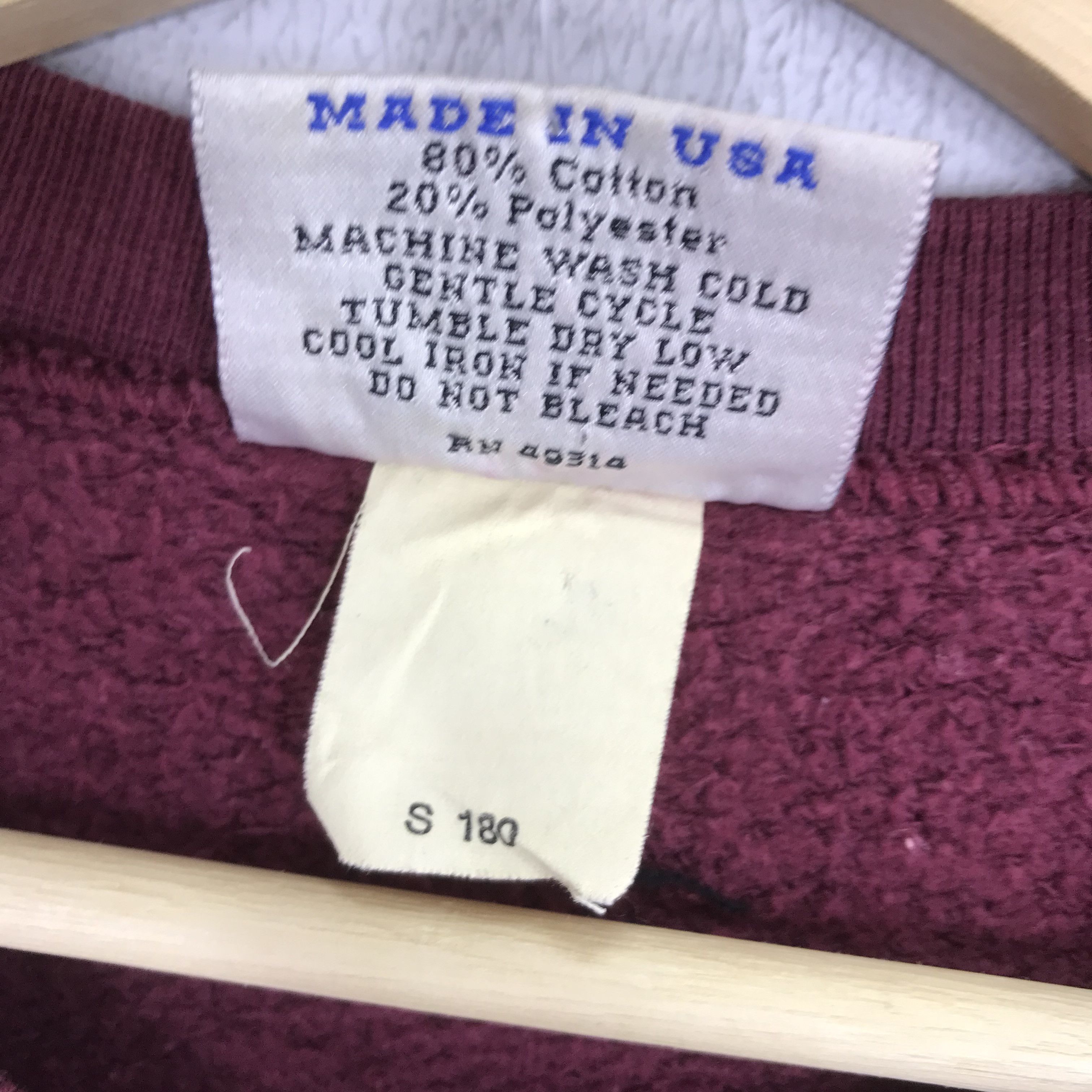 Vintage Vintage 90's CBS News Maroon Sweatshirt - 441 Size US XL / EU 56 / 4 - 8 Thumbnail