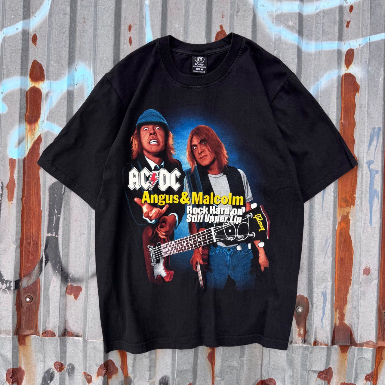 AC/DC Vintage 00s AC/DC Stiff Upper Lip rock band tee y2k og hype Size US M / EU 48-50 / 2 - 1 Thumbnail