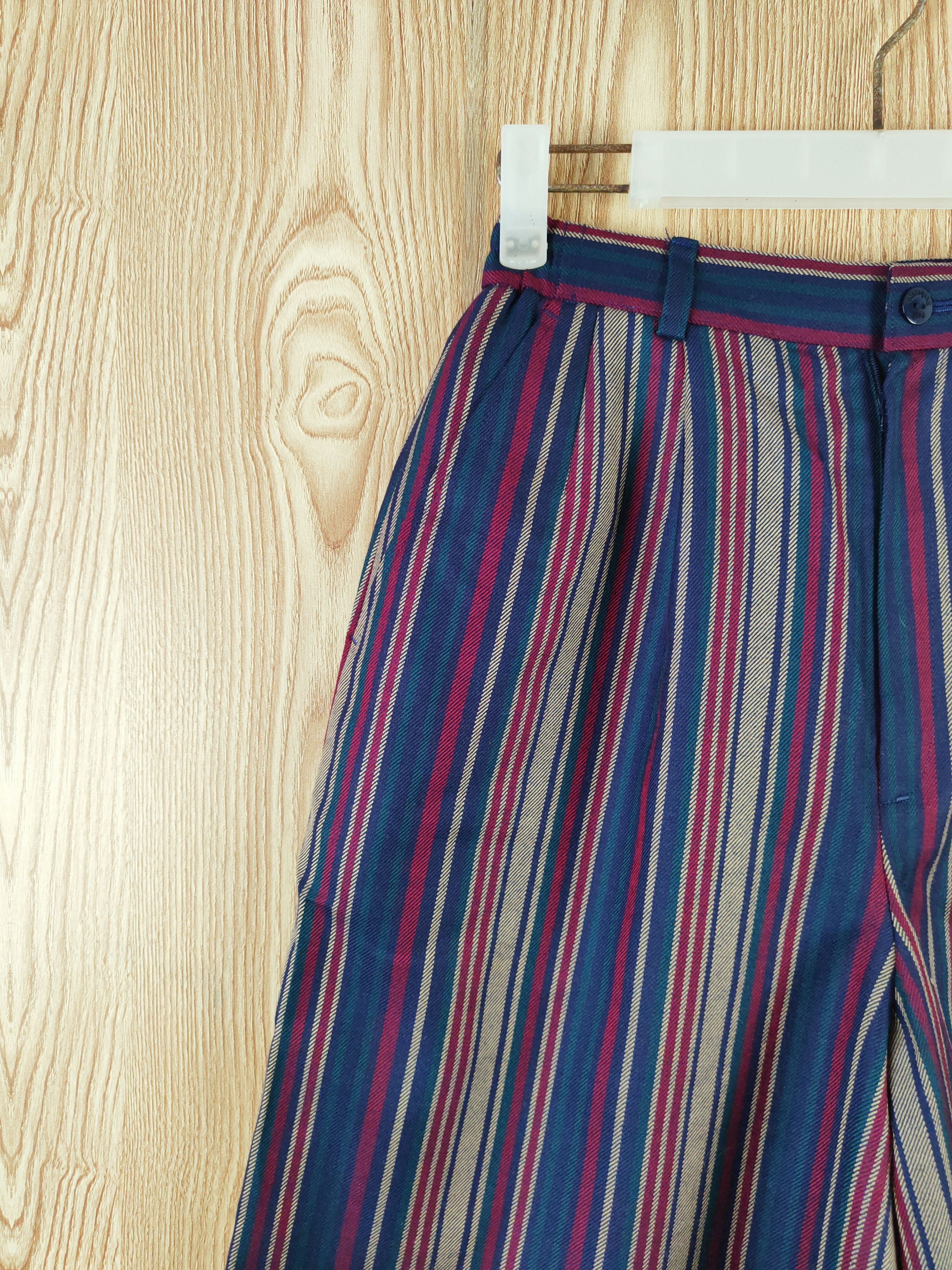 Burberry Burberrys Dark Blue Stripe Multipocket Short Pants #W389 Size 25" / US 0 / IT 36 - 2 Thumbnail