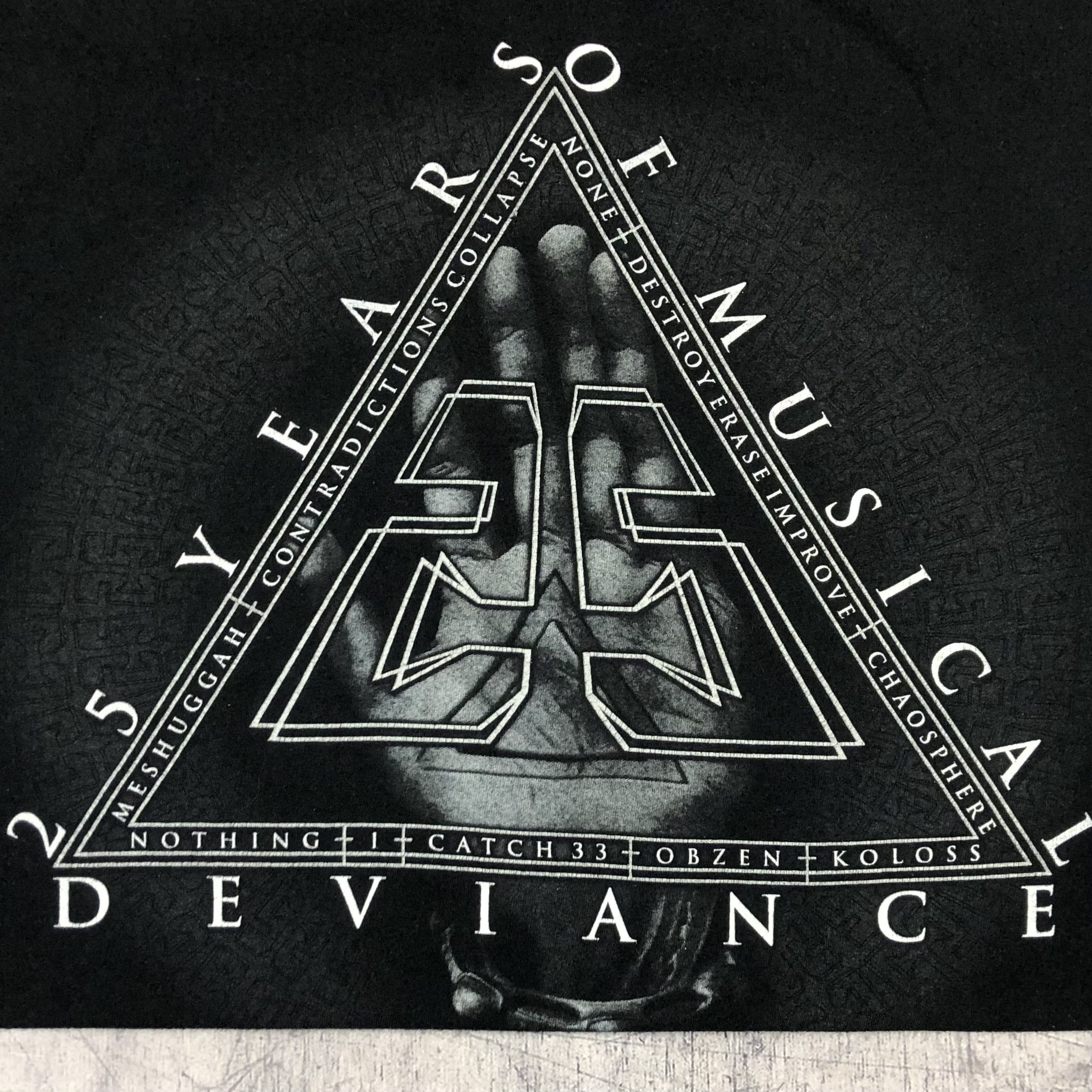 Band Tees Meshuggah 25 Year Of Musical Deviance Tee Size US L / EU 52-54 / 3 - 3 Thumbnail