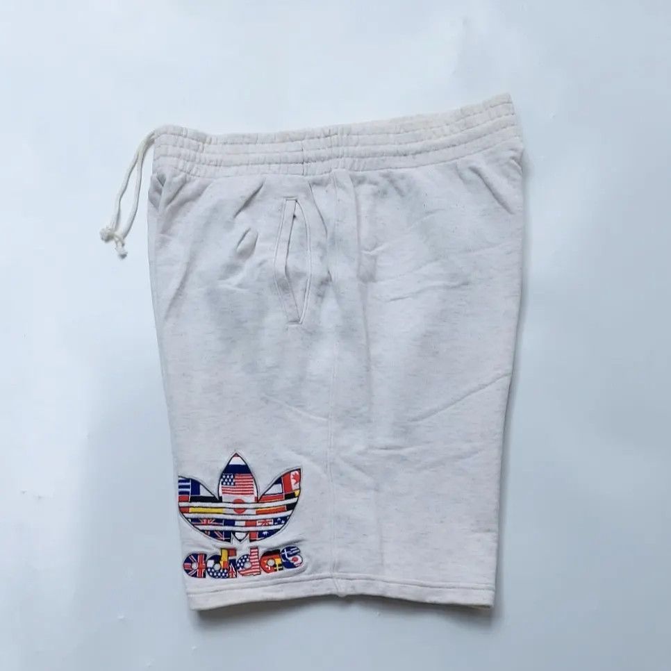 Adidas × Vintage Vintage 90s Adidas Big Logo Spell Out Sweat Pants Shorts Size US 32 / EU 48 - 2 Thumbnail