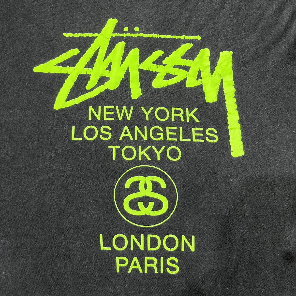 Stussy Tshirt Stussy world tour Size US L / EU 52-54 / 3 - 5 Thumbnail