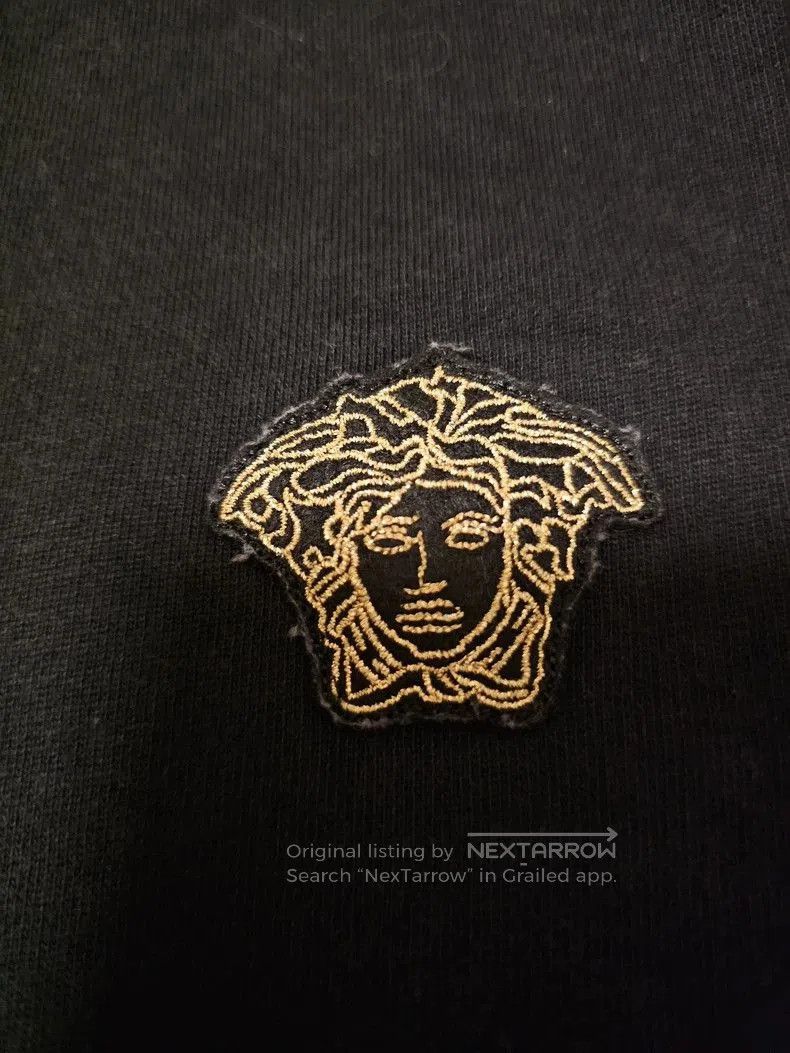 Versace Versace Men's Black Sweatshirt with Logo. Size US L / EU 52-54 / 3 - 2 Thumbnail