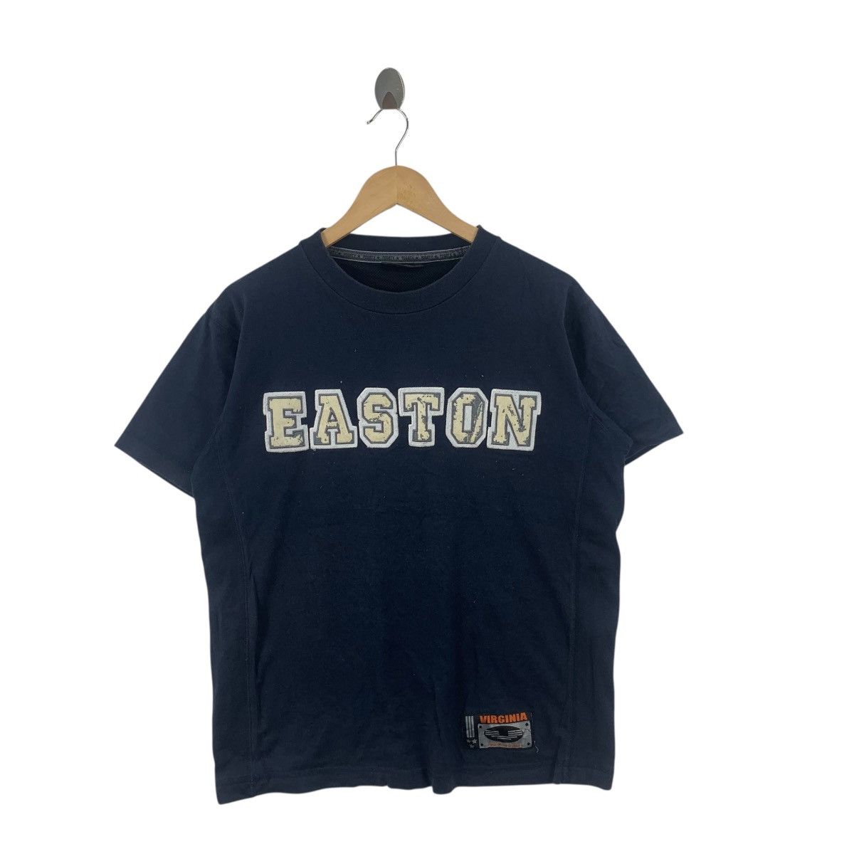 Other FOGATY EASTON VIRGINIA Modern Streetwear Embossed Tee Shirt Size US L / EU 52-54 / 3 - 3 Thumbnail