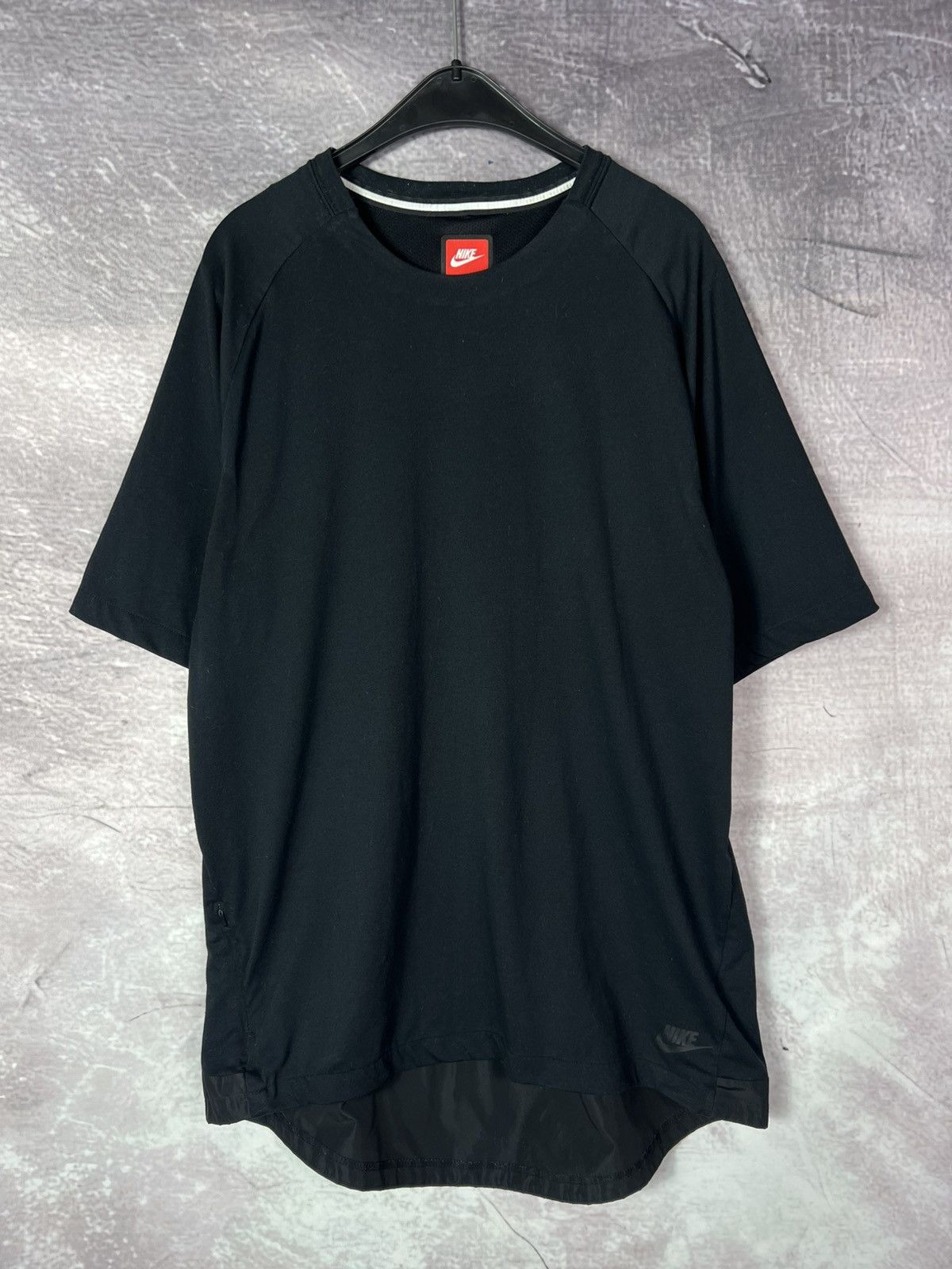 Nike Nike Tech Bonded Tshirt with Secret Pocket Size US L / EU 52-54 / 3 - 1 Thumbnail