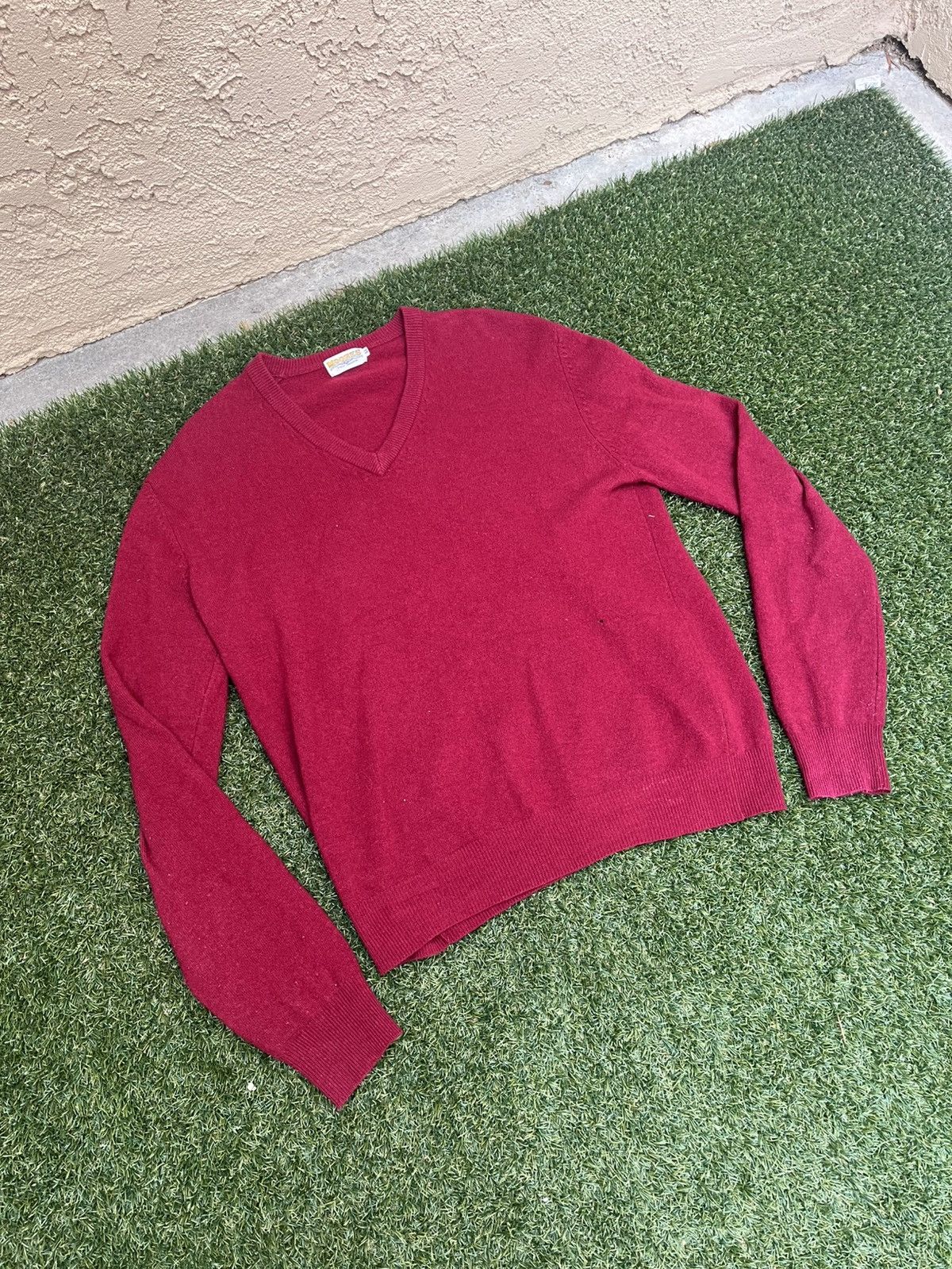 Vintage VTG 80’s Moores Burgundy Cashmere V Neck Sweater Size US L / EU 52-54 / 3 - 2 Thumbnail