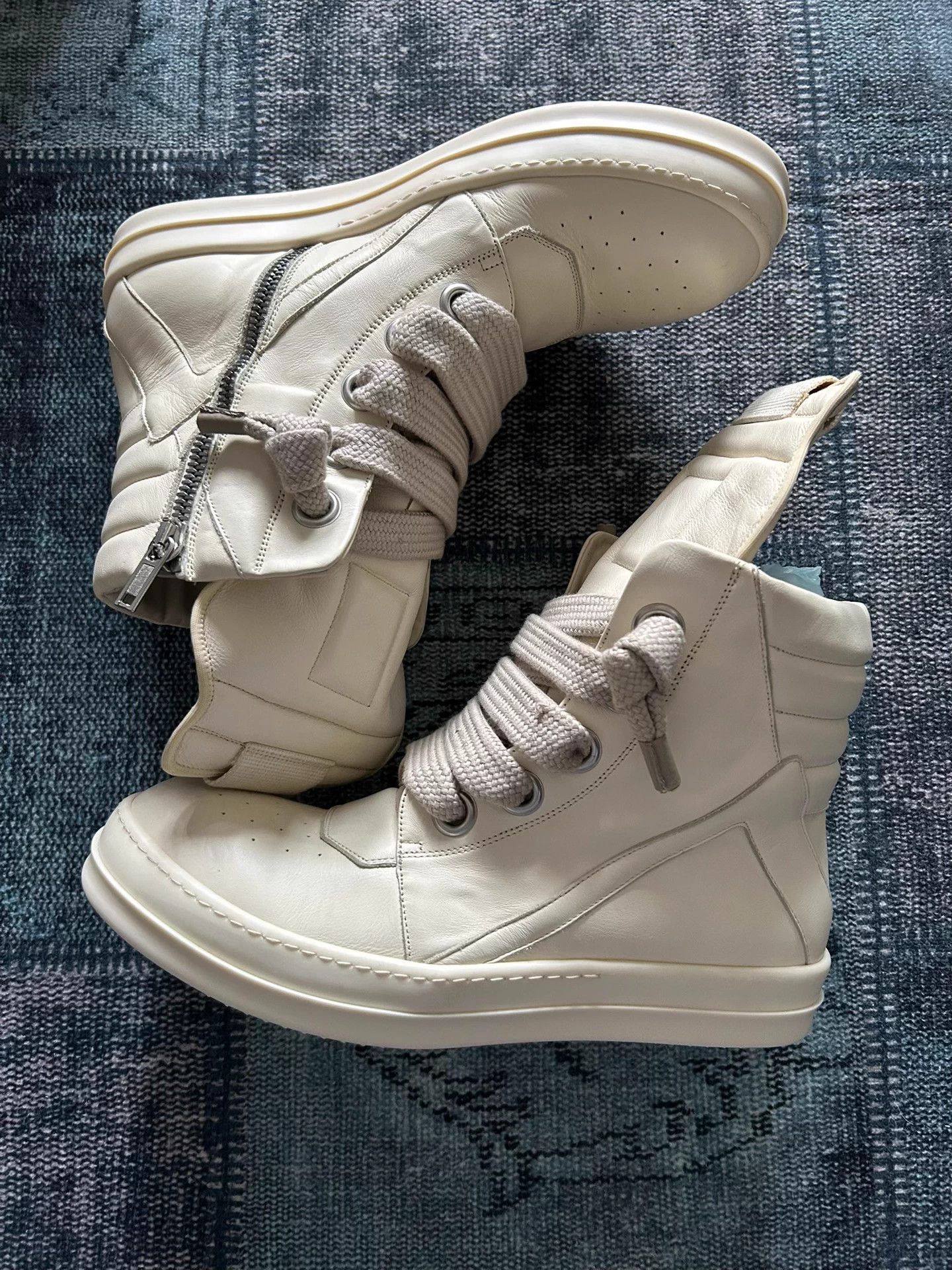 Rick Owens Rick Owens White Thick Laces Inverted Triangle 45 Size US 11 / EU 44 - 2 Thumbnail