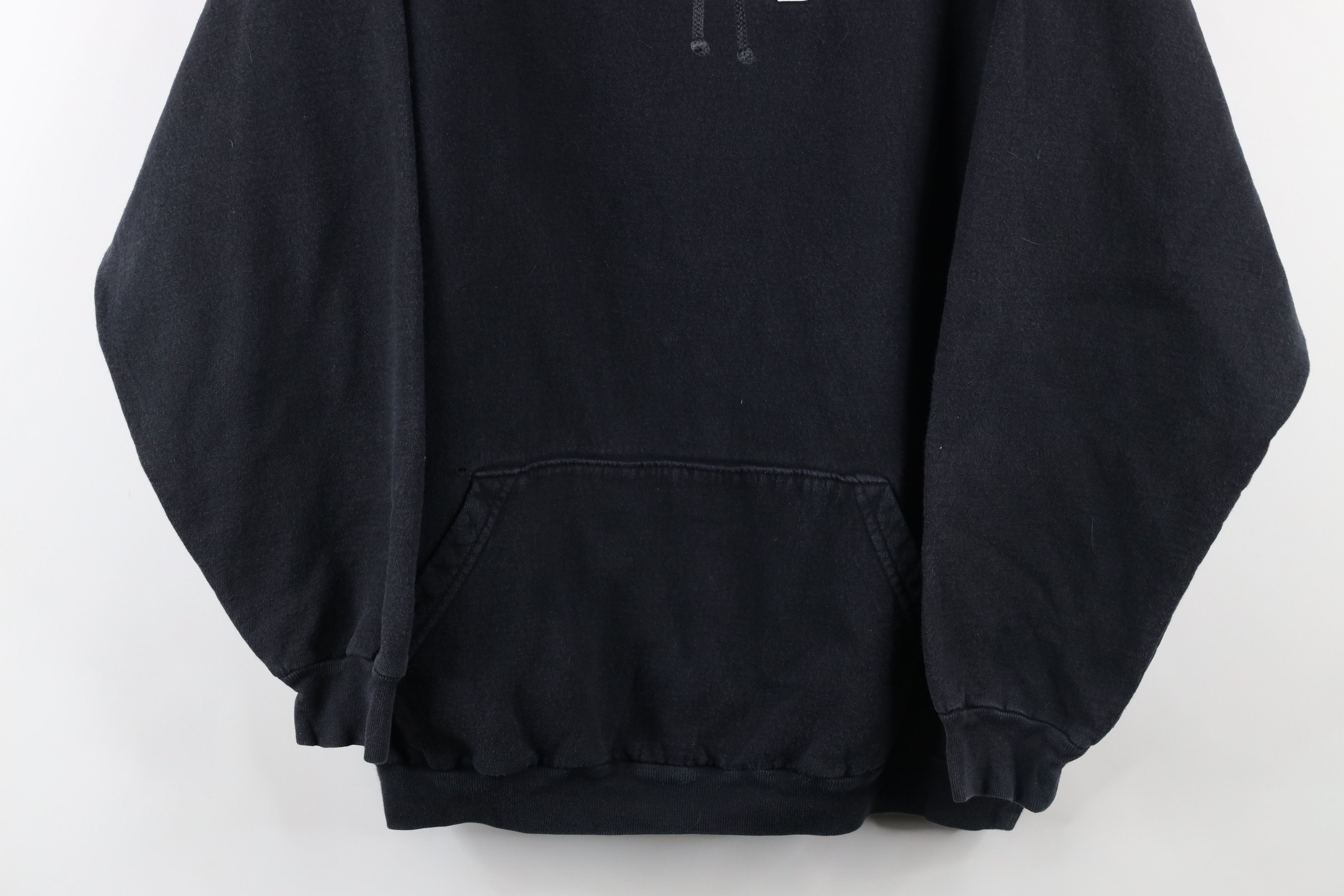 Vintage Vintage Y2K Mars Candy Spell Out Las Vegas M&Ms Hoodie Black Size US S / EU 44-46 / 1 - 3 Thumbnail