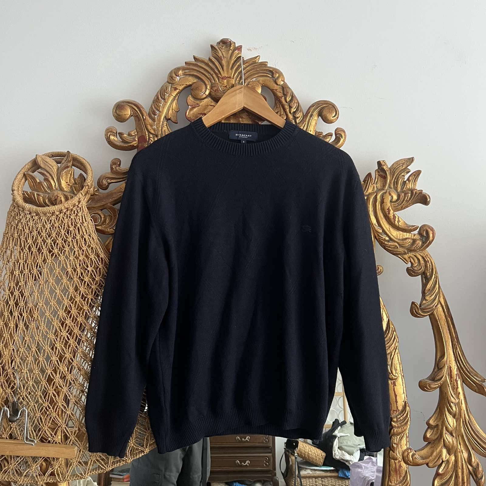 Burberry Burberry Knit Sweater Sweater Sz M Size M / US 6-8 / IT 42-44 - 1 Thumbnail