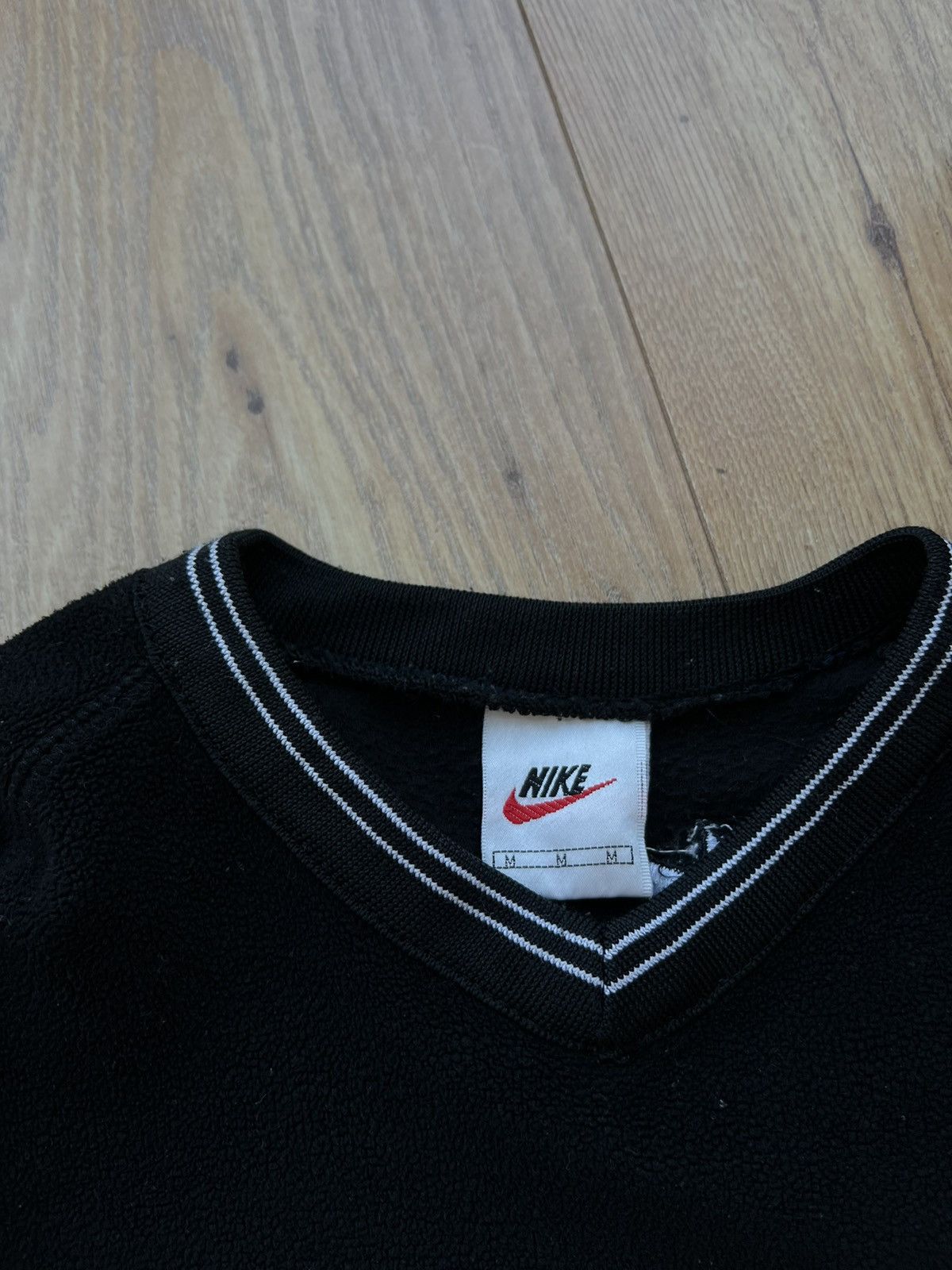 Nike 00’s NIKE FIT V-NECK SWOOSH LOGO SWEATSHIRT Y2K RARE Size US M / EU 48-50 / 2 - 4 Thumbnail