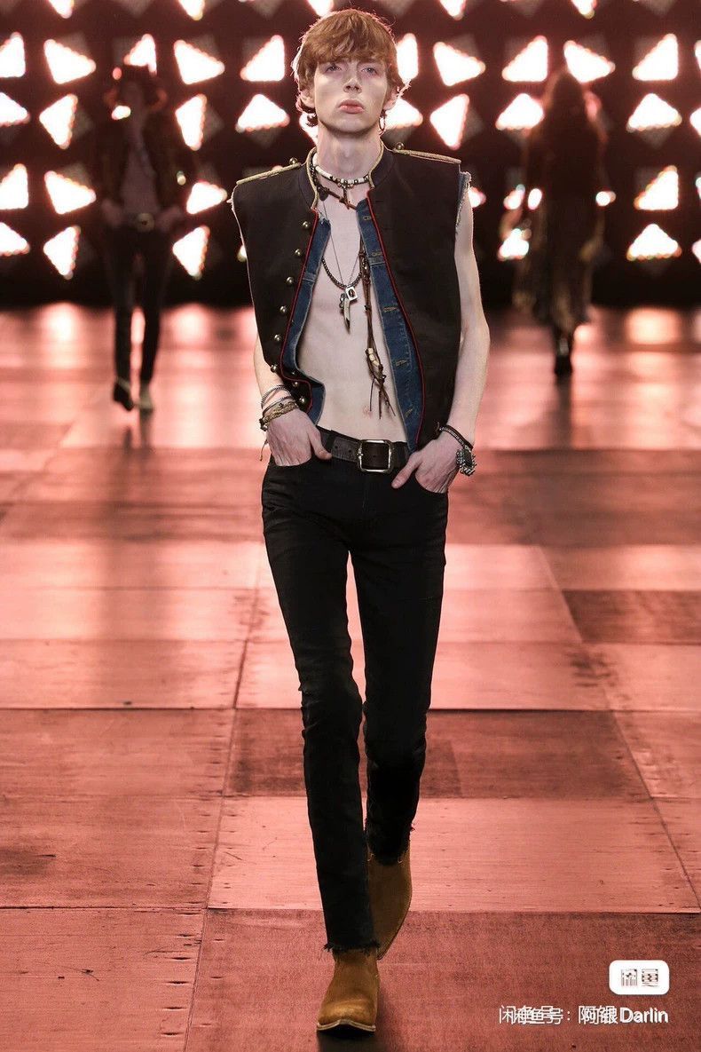 Saint Laurent Paris Saint Laurent Paris Saint Laurent Blue Denim Frayed Vest-2 Size US M / EU 48-50 / 2 - 6 Thumbnail