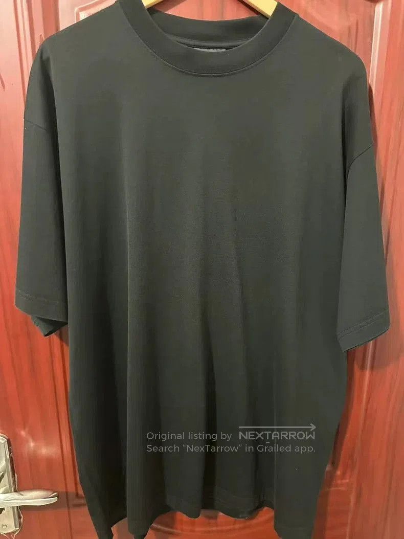 Other Balenciaga Back Logo Black T-shirt. Size US M / EU 48-50 / 2 - 1 Thumbnail