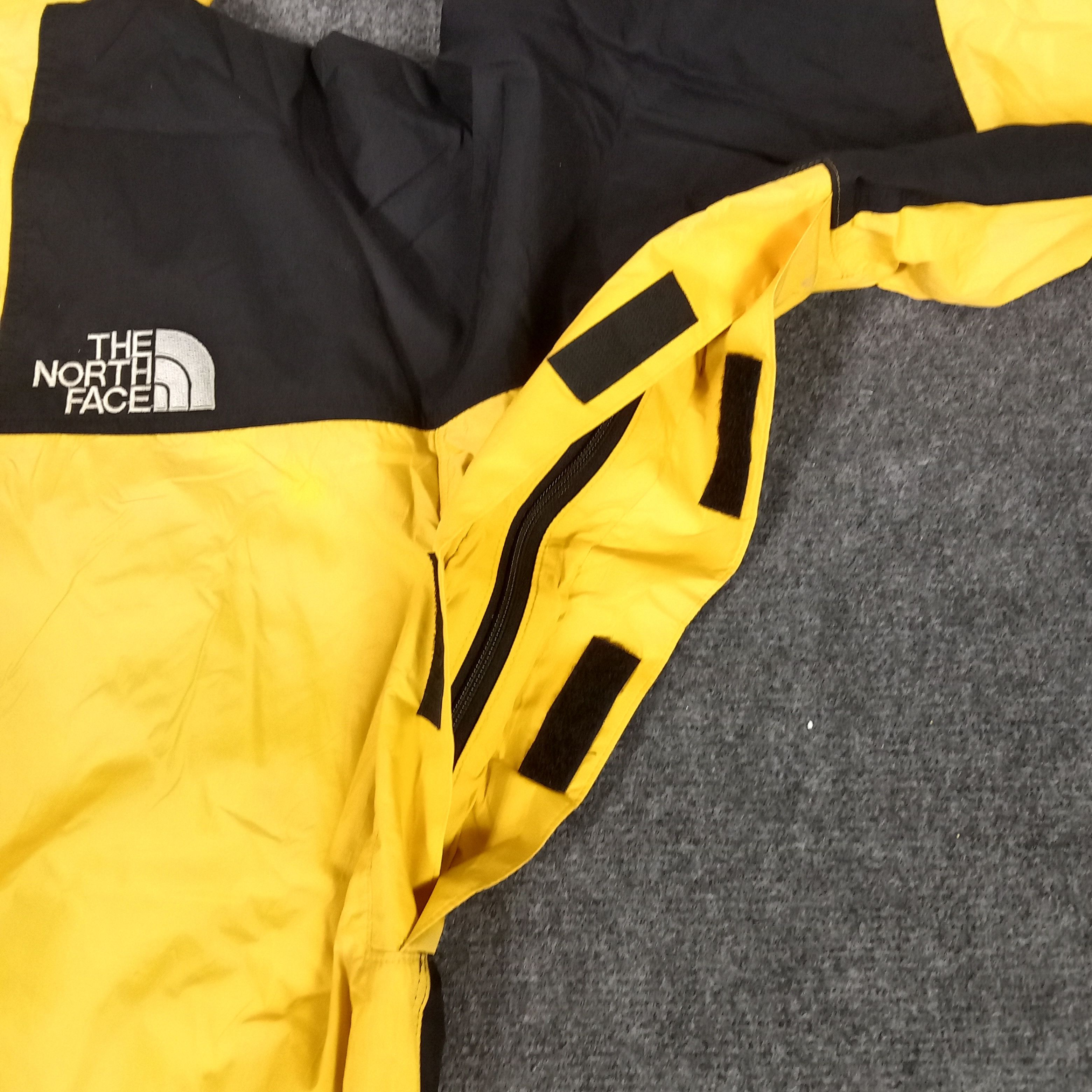 Goretex The North Face Outdoor Activity Windbreaker Jacket Size US L / EU 52-54 / 3 - 6 Thumbnail