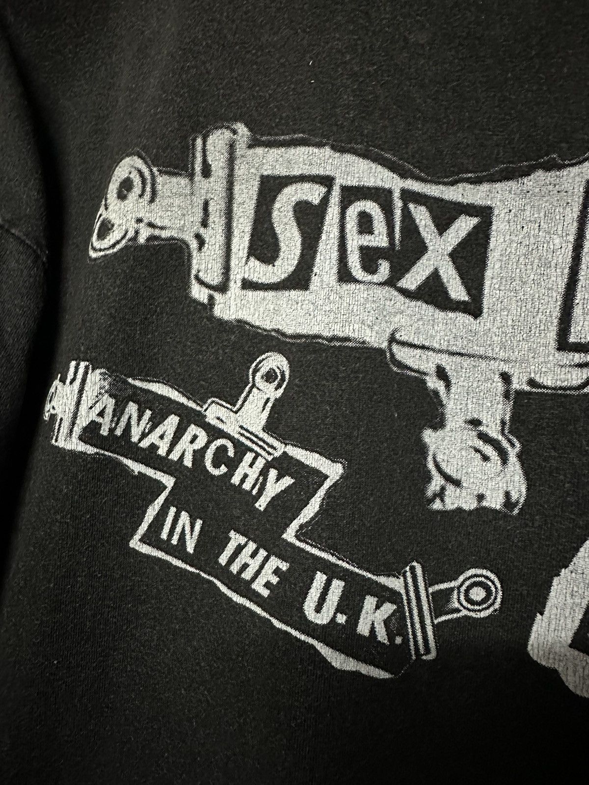Band Tees Vintage Sex Pistols Punk Not Dead Sun Faded Tee Size US XL / EU 56 / 4 - 13 Thumbnail