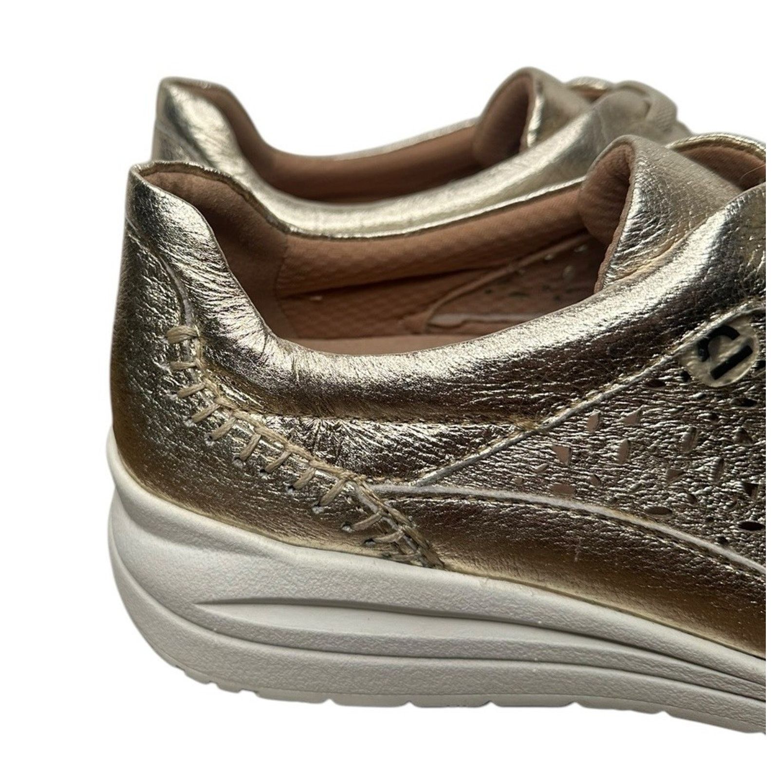 Other Earth Shoes Nimble Viva Gold 9 Slip On Sneakers Shoes Size US 9 / IT 39 - 2 Thumbnail