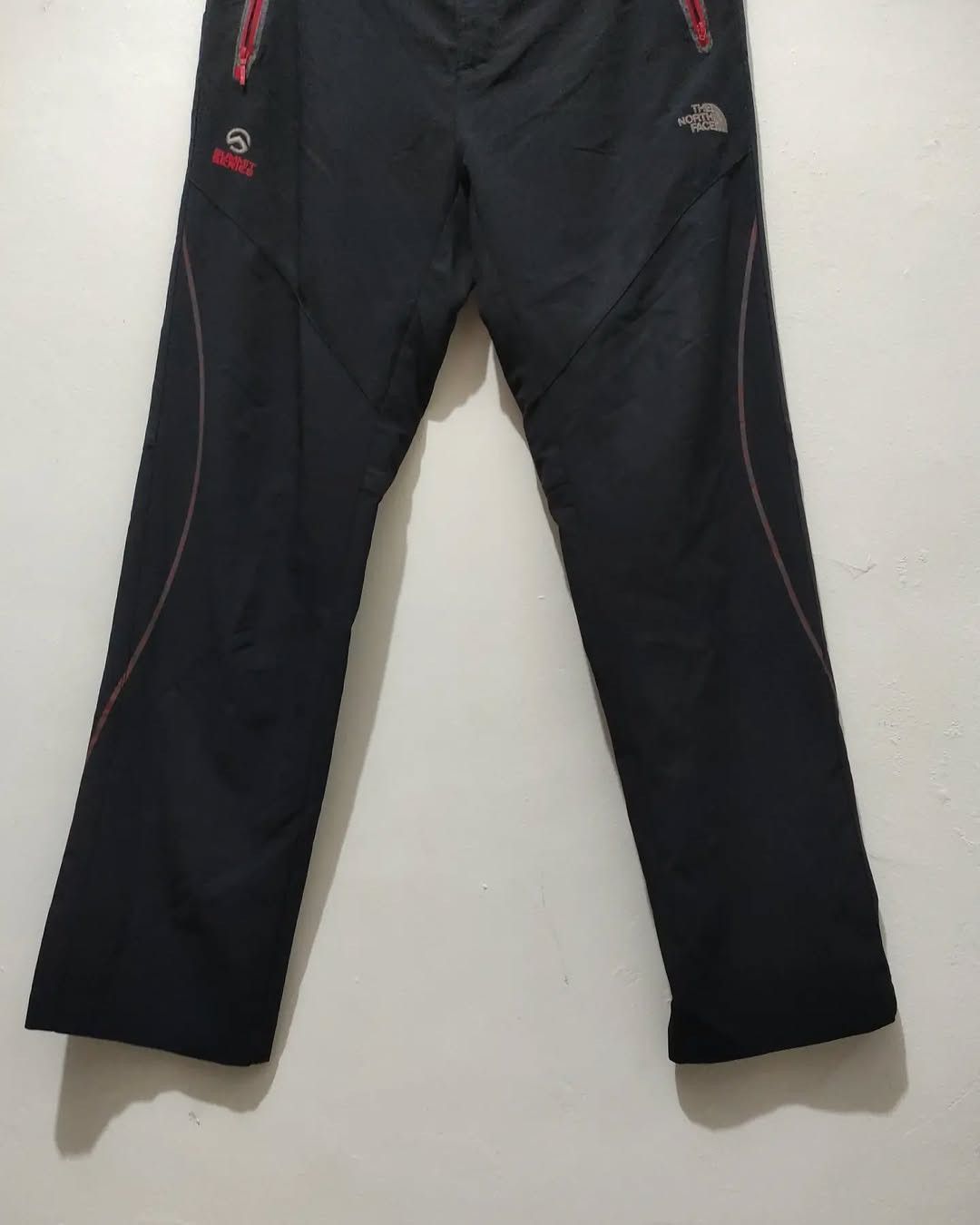The North Face Vintage The North Face Summit Series Track Pants Size US 32 / EU 48 - 8 Thumbnail