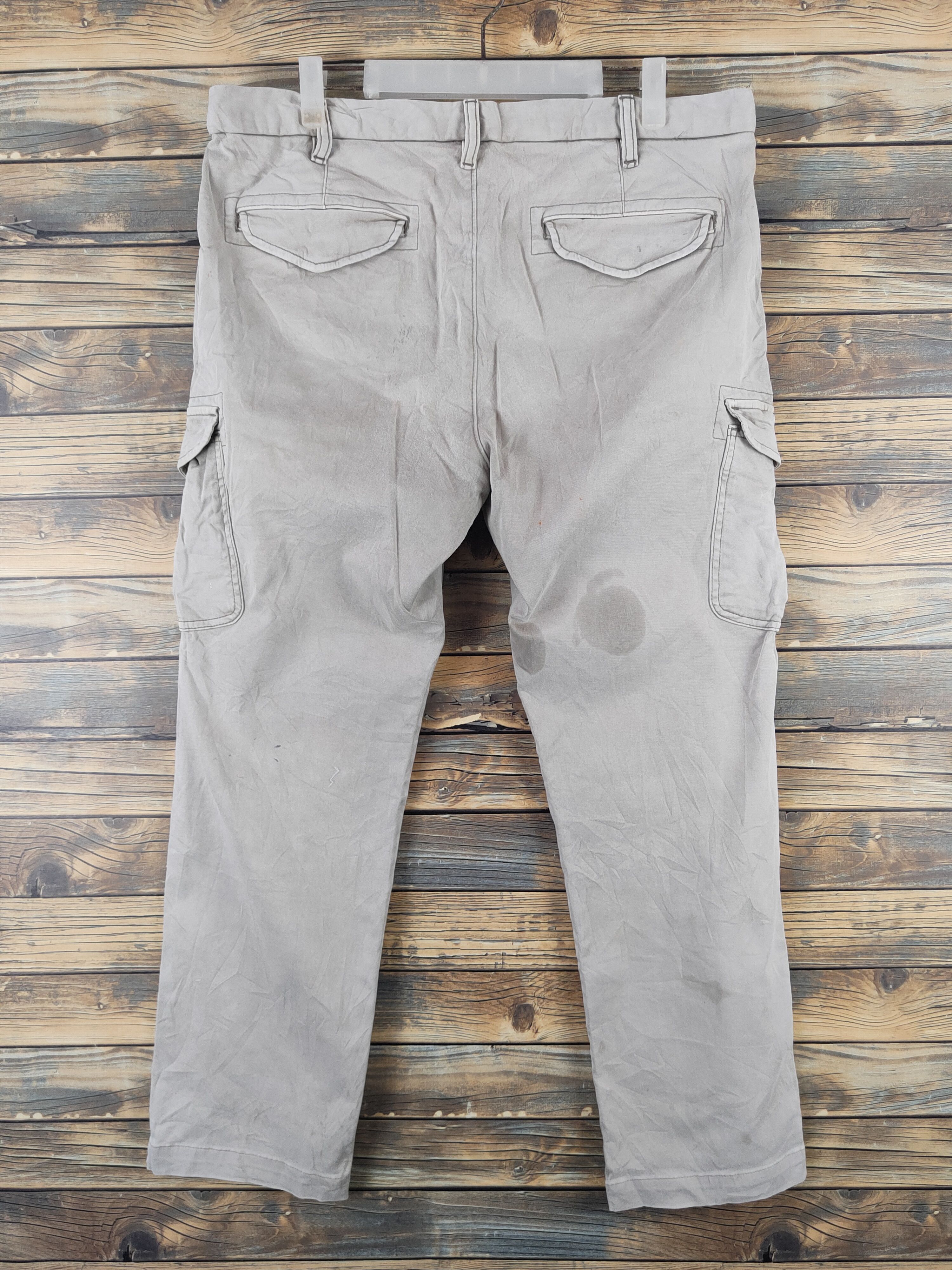 Japanese Brand Uniqlo Beige Multipocket Tactical Cargo Pants #W2195 Size US 35 - 7 Thumbnail