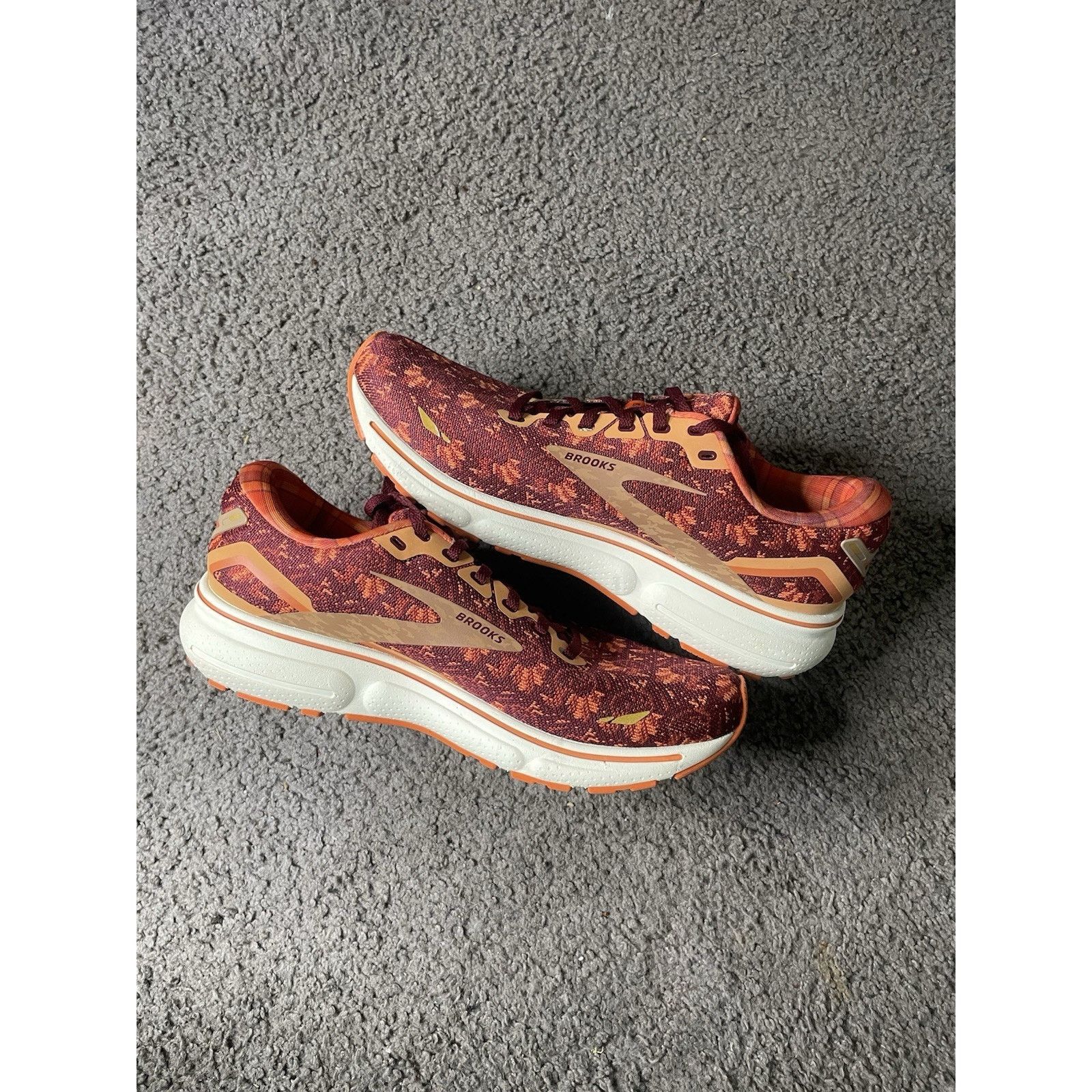 Brooks Size 9.5- Brooks GHOST 15 Trot Happy Thanksgiving Shoes Size US 8.5 / EU 41-42 - 3 Thumbnail