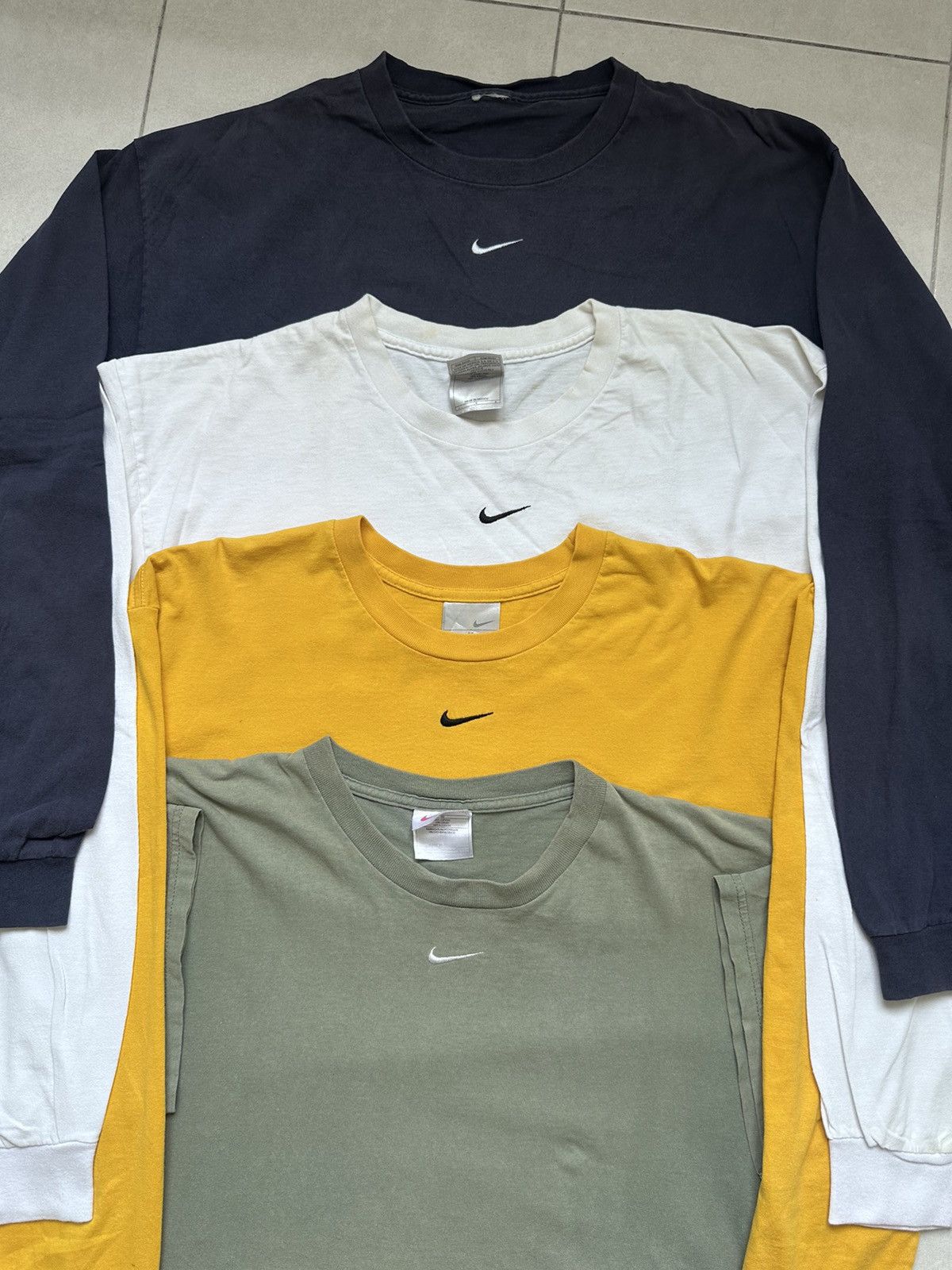 Nike Vintage Nike middle Swoosh bulk Size US M / EU 48-50 / 2 - 9 Thumbnail